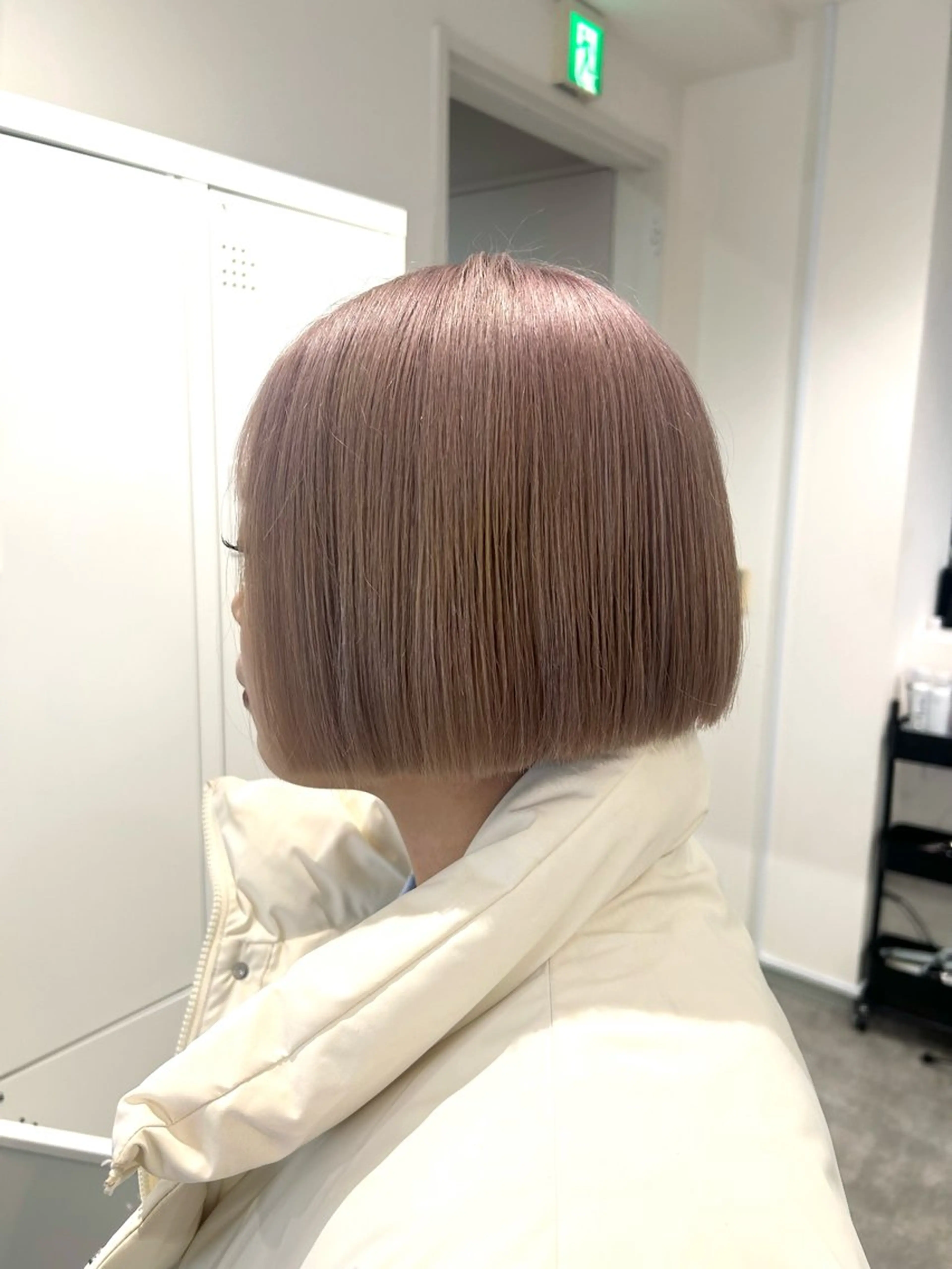 ショート カット ヘアカラー トリートメント ブリーチ/ベージュ /レイヤー/ひよりのヘアスタイル