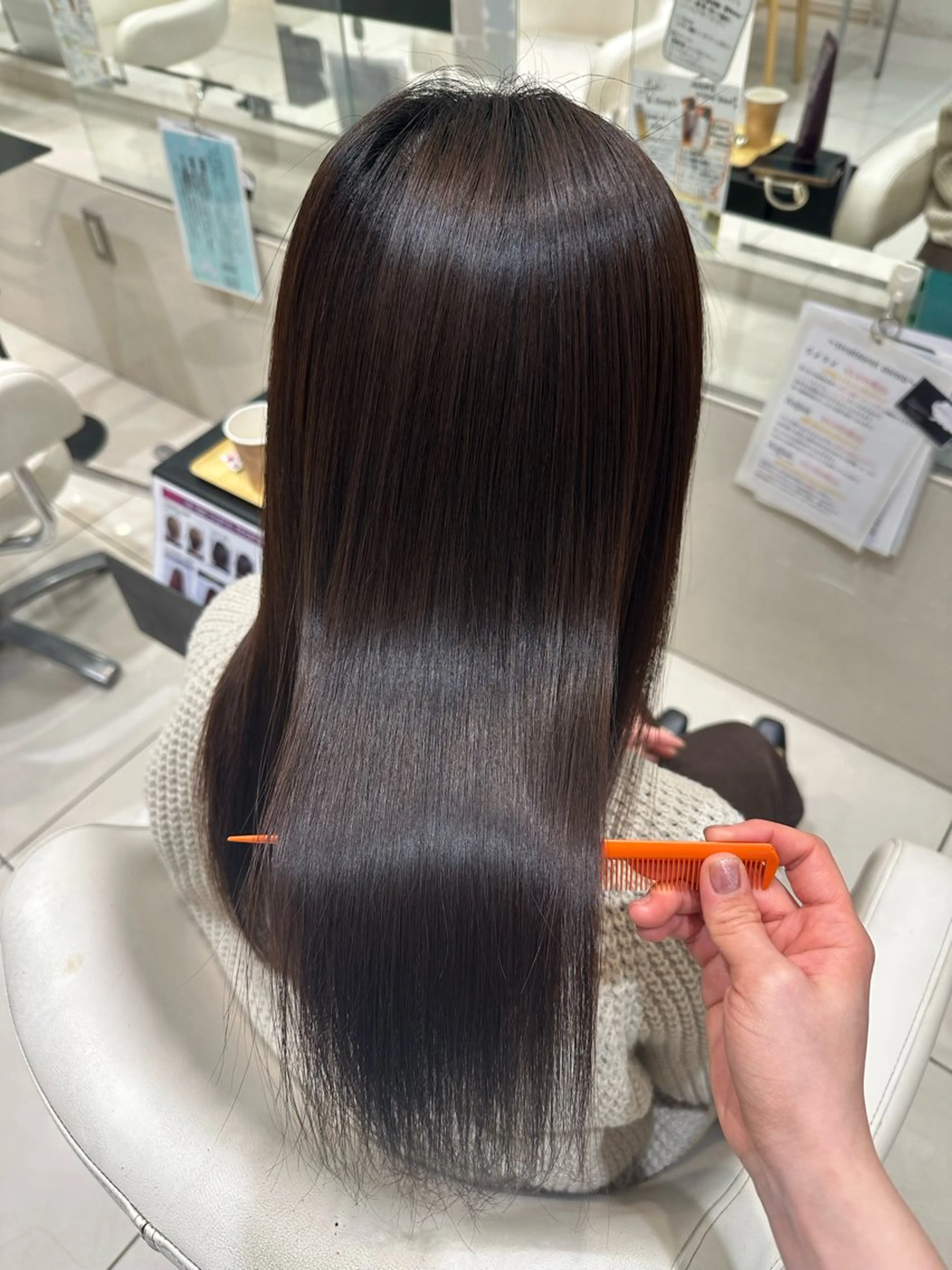 セミロング カット 縮毛矯正 トリートメント 艶髪/ブリーチなし Wカラー🌺yuiのヘアスタイル