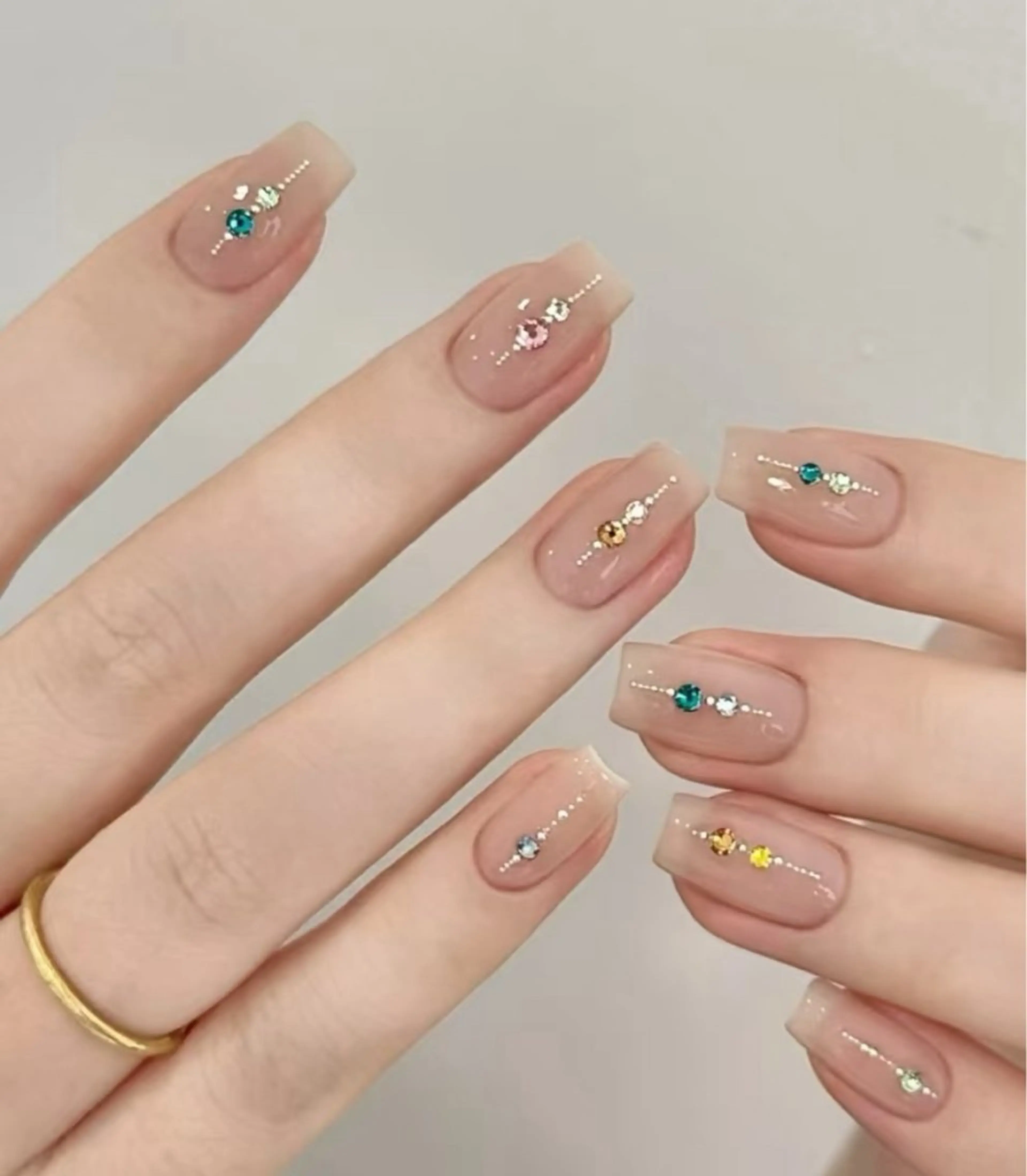 ネイル S·K ネイルサロンのネイルデザイン