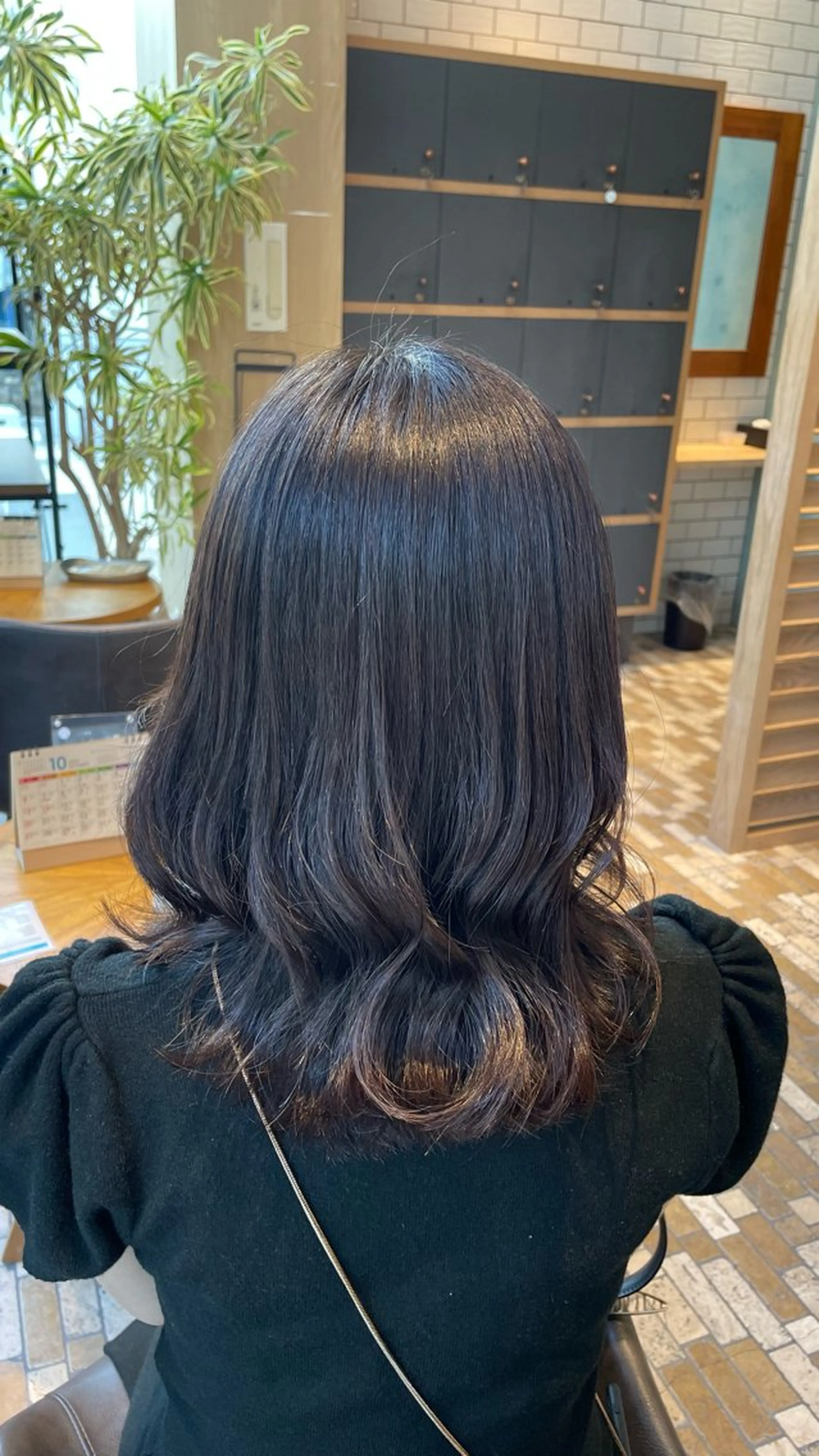 ミディアム Lolonois 森ノ宮/RINのヘアスタイル