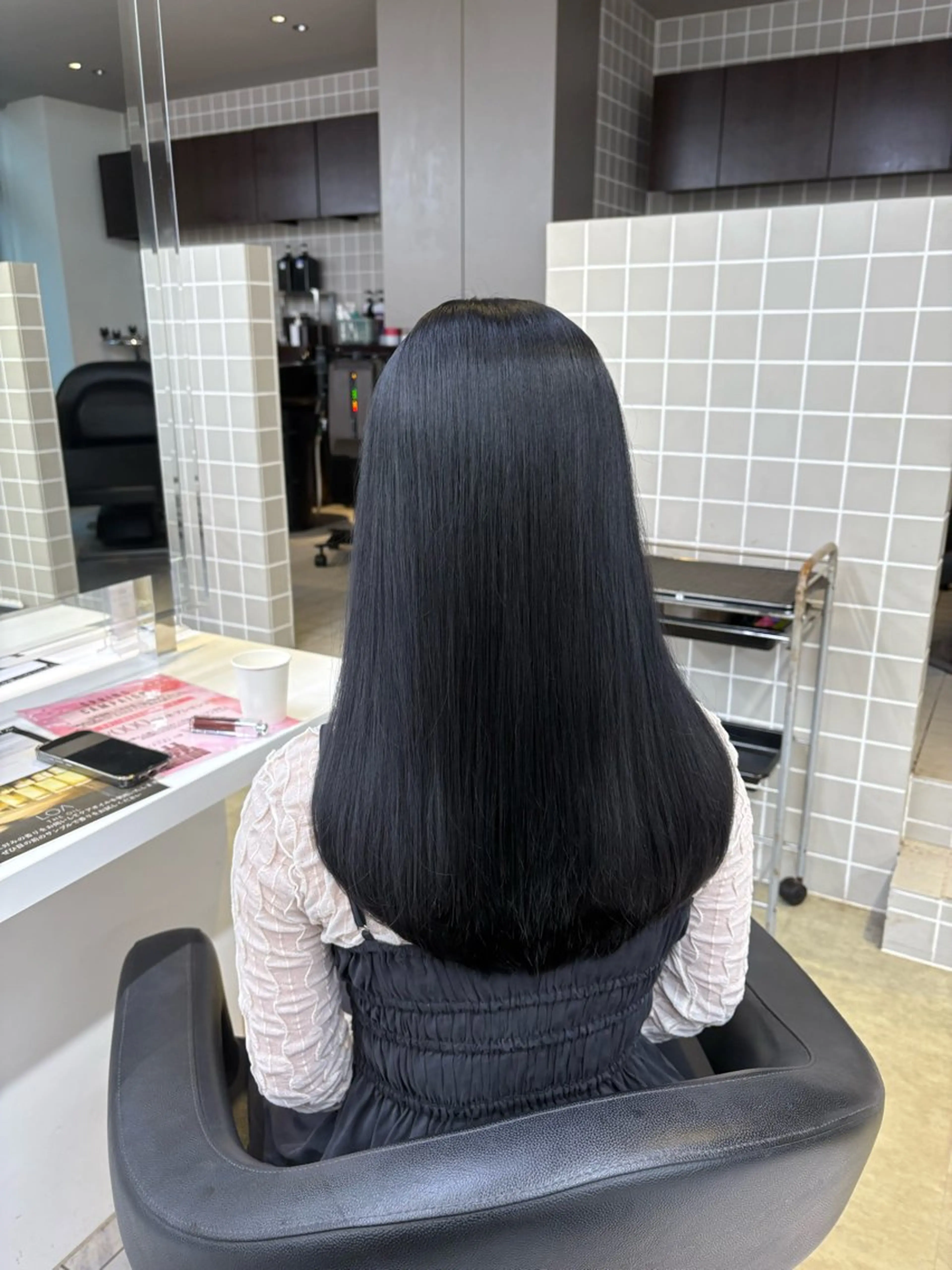 ロング ヘアカラー トリートメント ヘッドスパ ヘアセット 寒色＆ブリーチ特化 寒色MiOのヘアスタイル