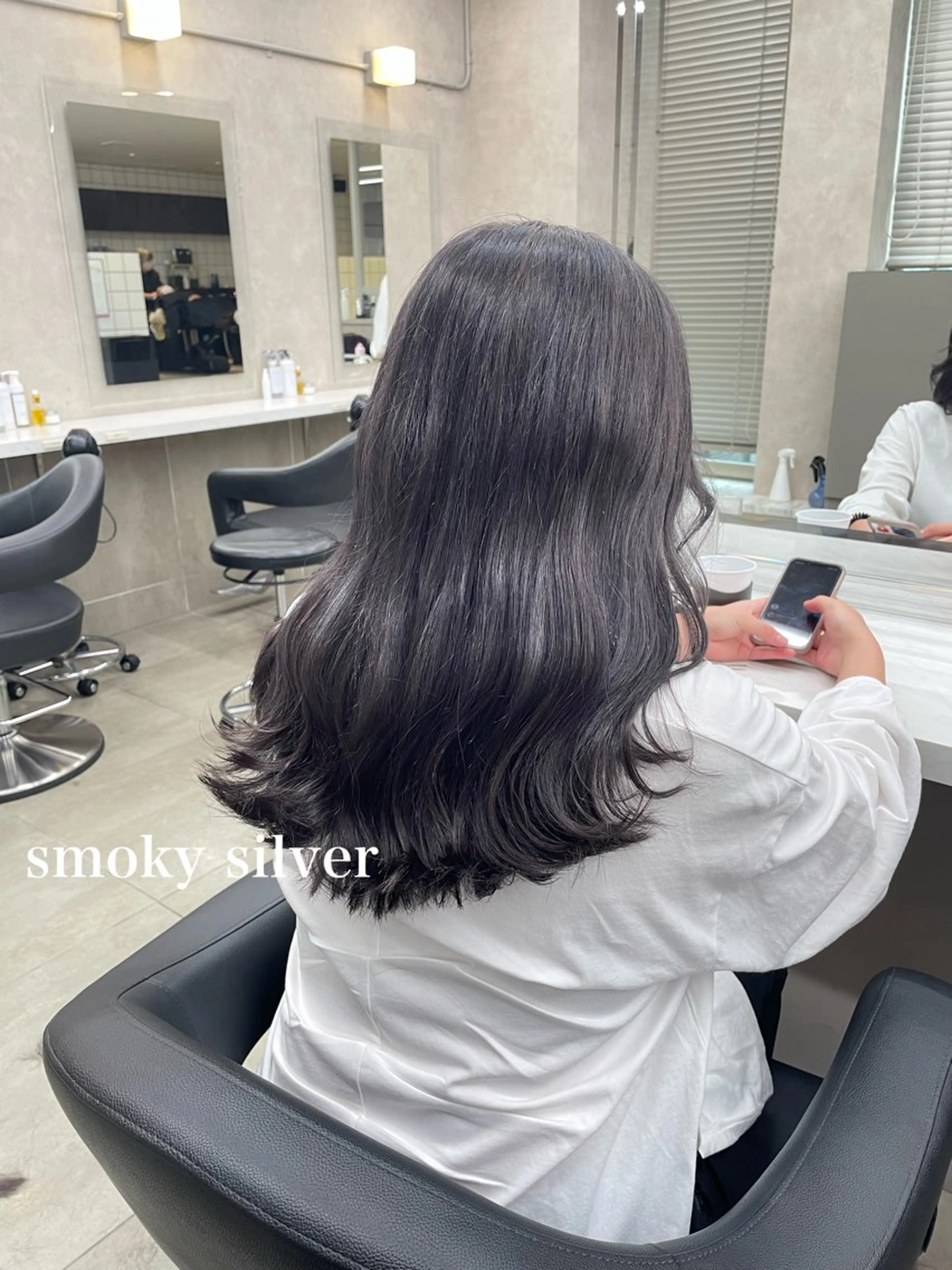 セミロング カラー パーマ ヘアアレンジ メンズ キッズ 🦋韓国レイヤー｜ 透明感グレージュ🦋のヘアスタイル