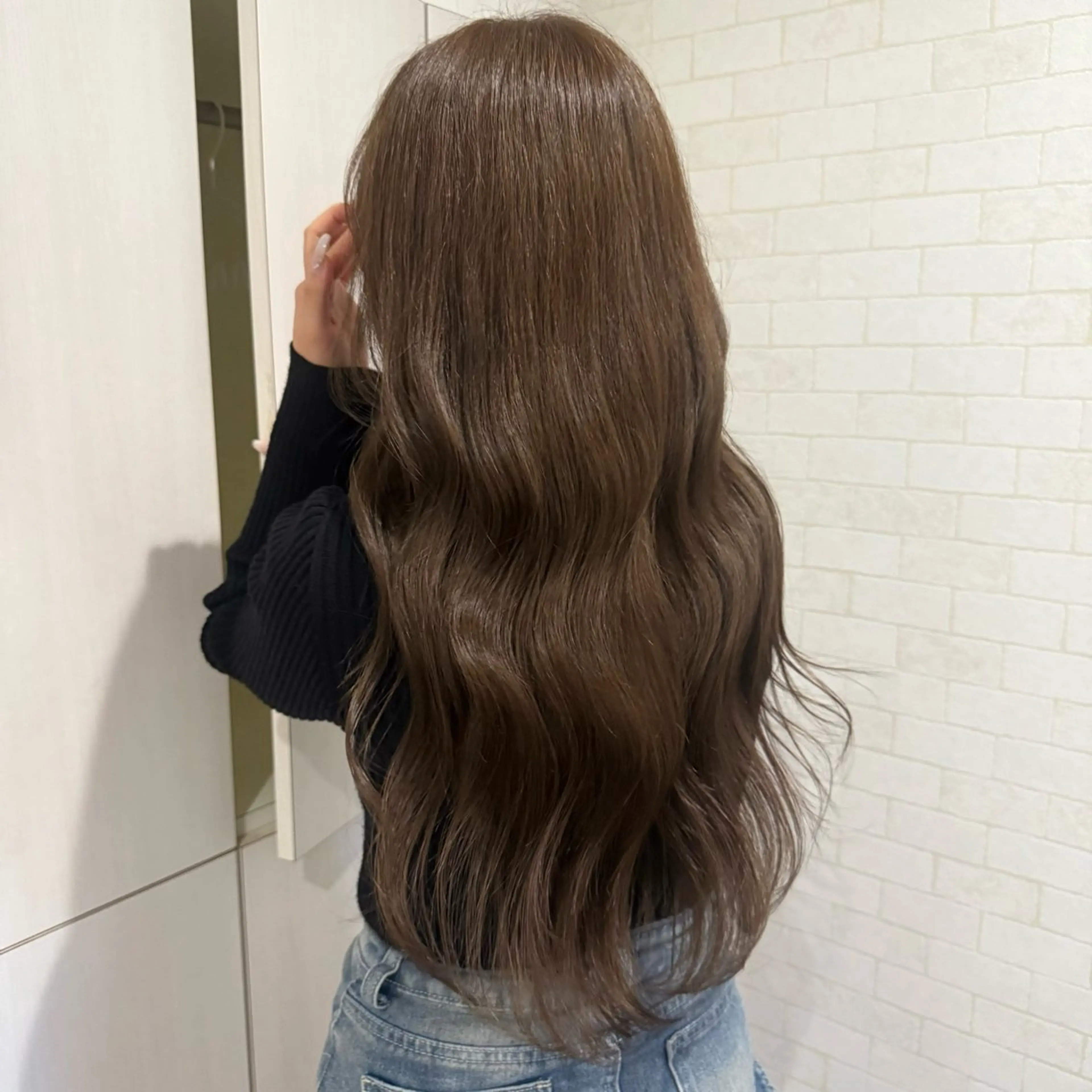ロング ヘアカラー CHEMIR所属・山川 由來のヘアスタイル