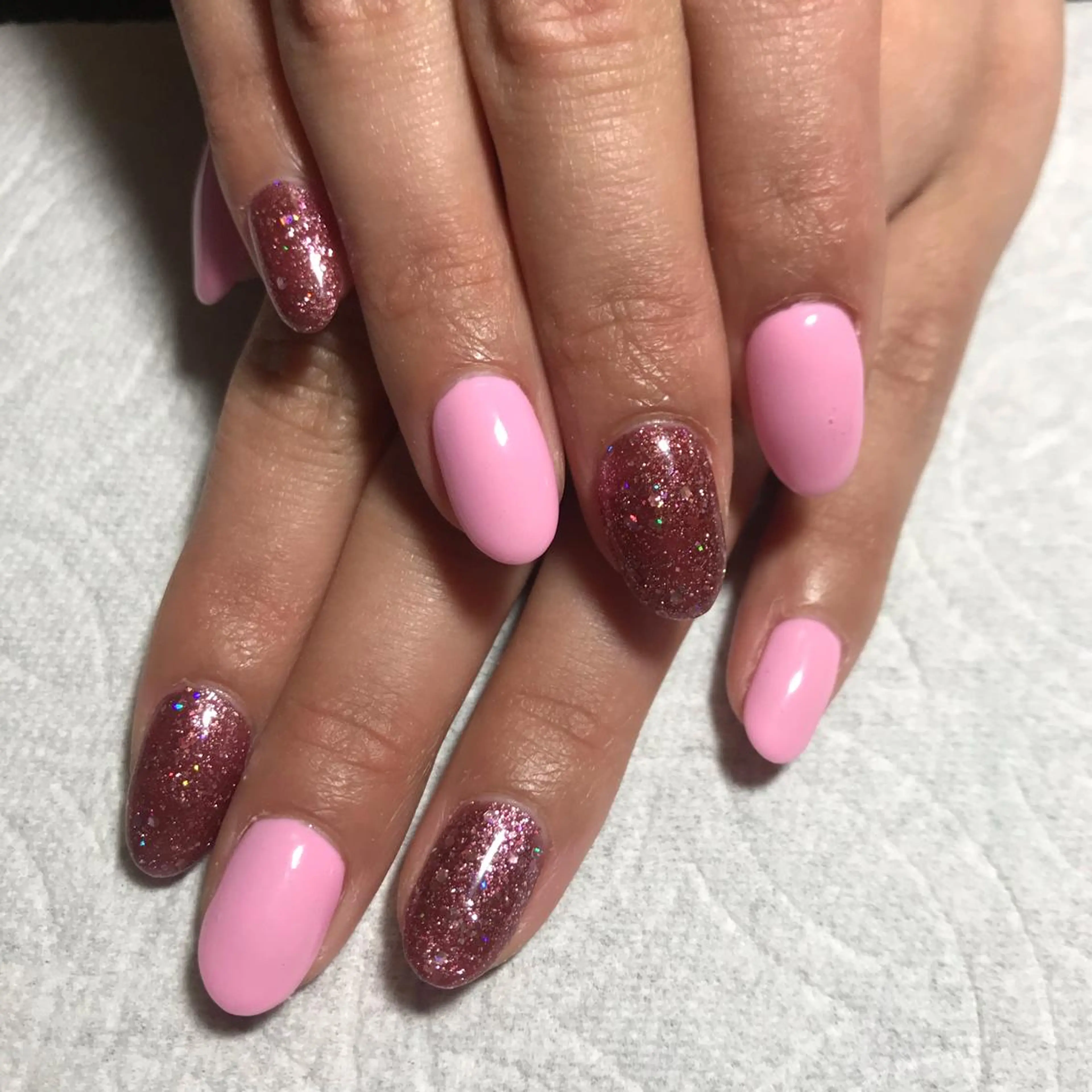 ネイル ECLAT エクラ所属・寺山 千鶴のネイルデザイン