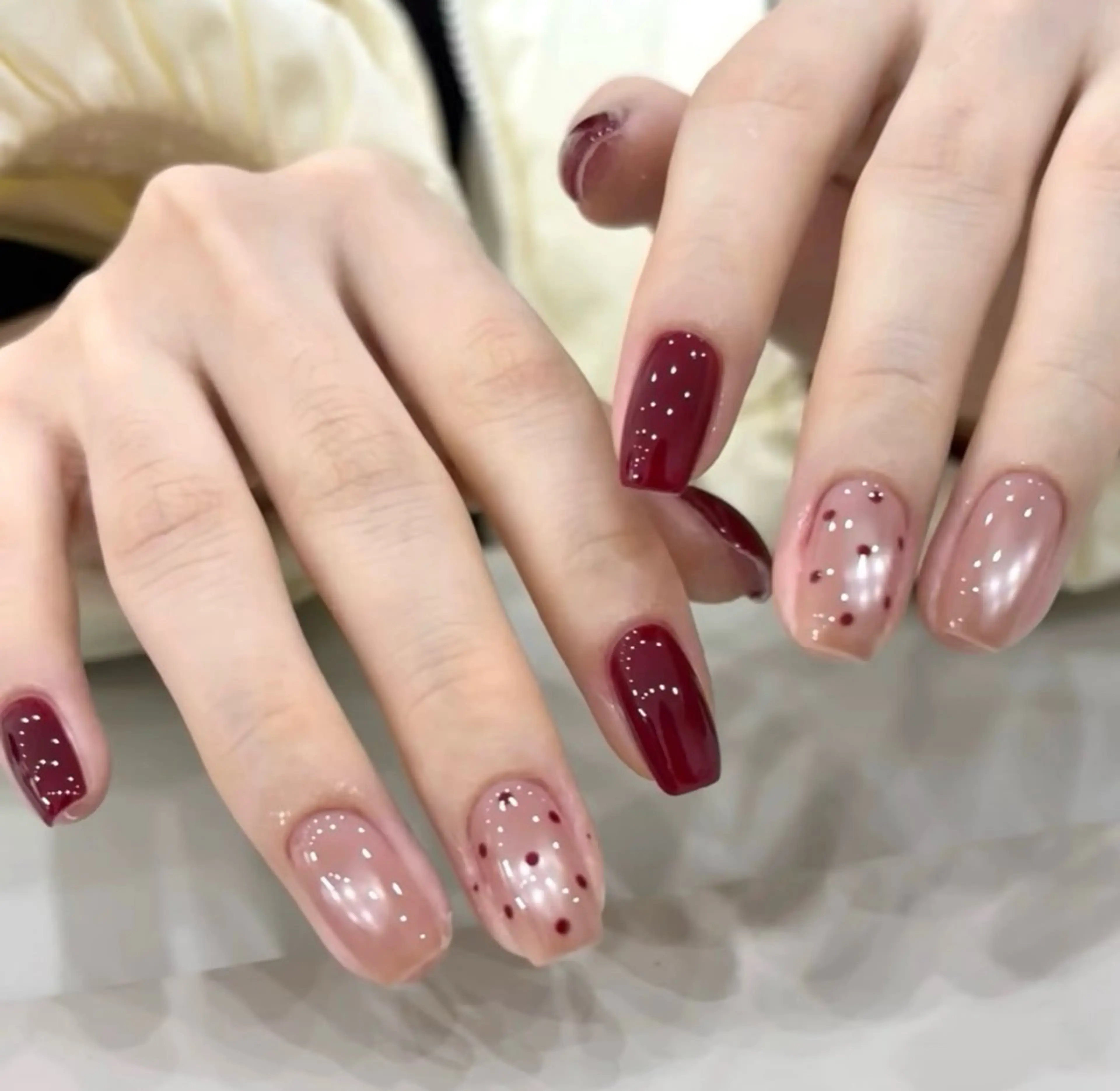 ネイル チークネイル 長さ出し フラワーネイル フレンチネイル ガーリー sun nail池袋 モデル募集のネイルデザイン