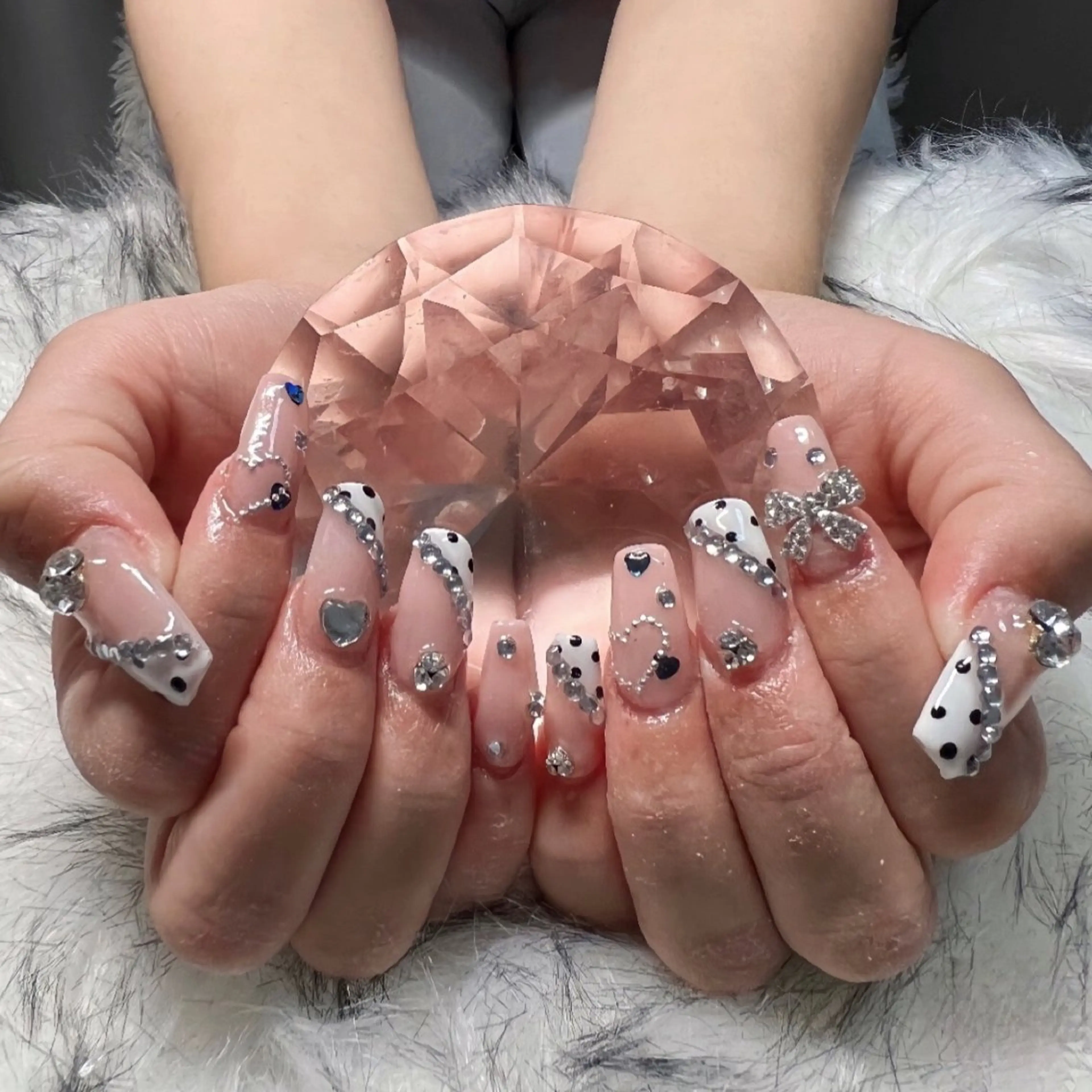 ロング ハンドネイル mao .のネイルデザイン