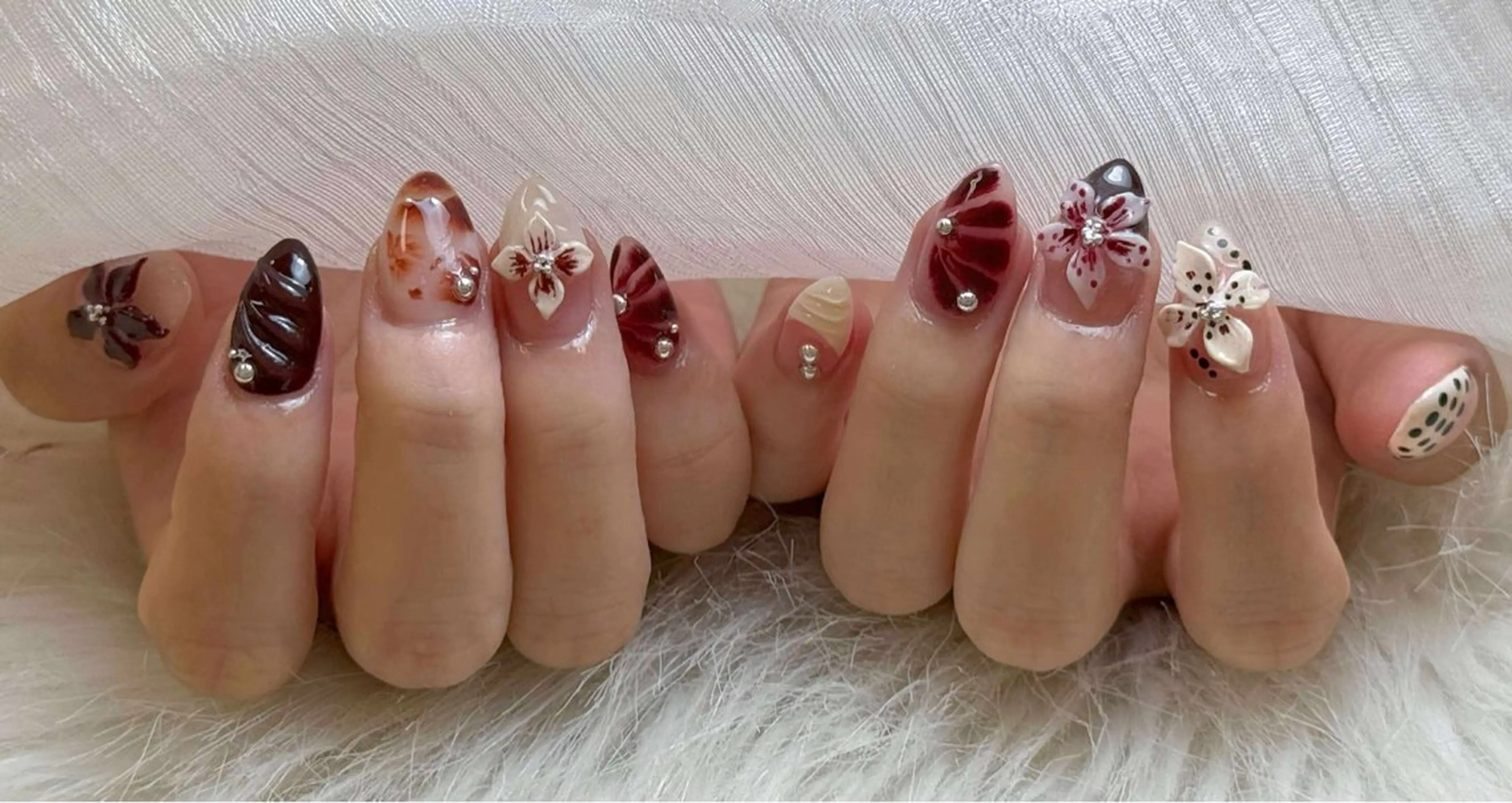 ネイル アートネイル フレンチネイル ジェルネイル ニュアンスネイル オフィスネイル ハンドネイル Jenn Nail Shinokuboのネイルデザイン