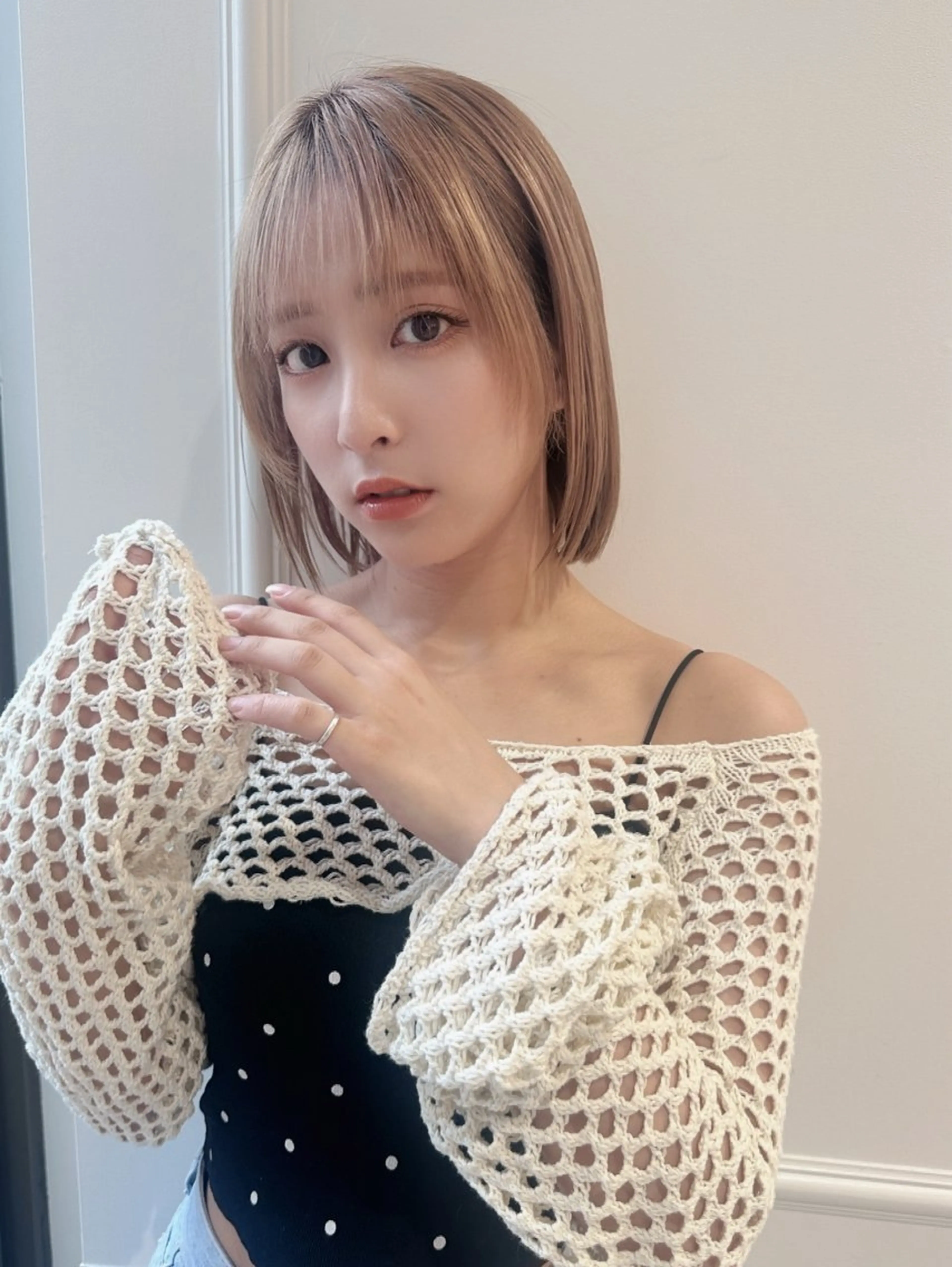 ショート カラー カット ヘアカラー トリートメント 小顔レイヤー/ ベージュ🤍Rieのヘアスタイル