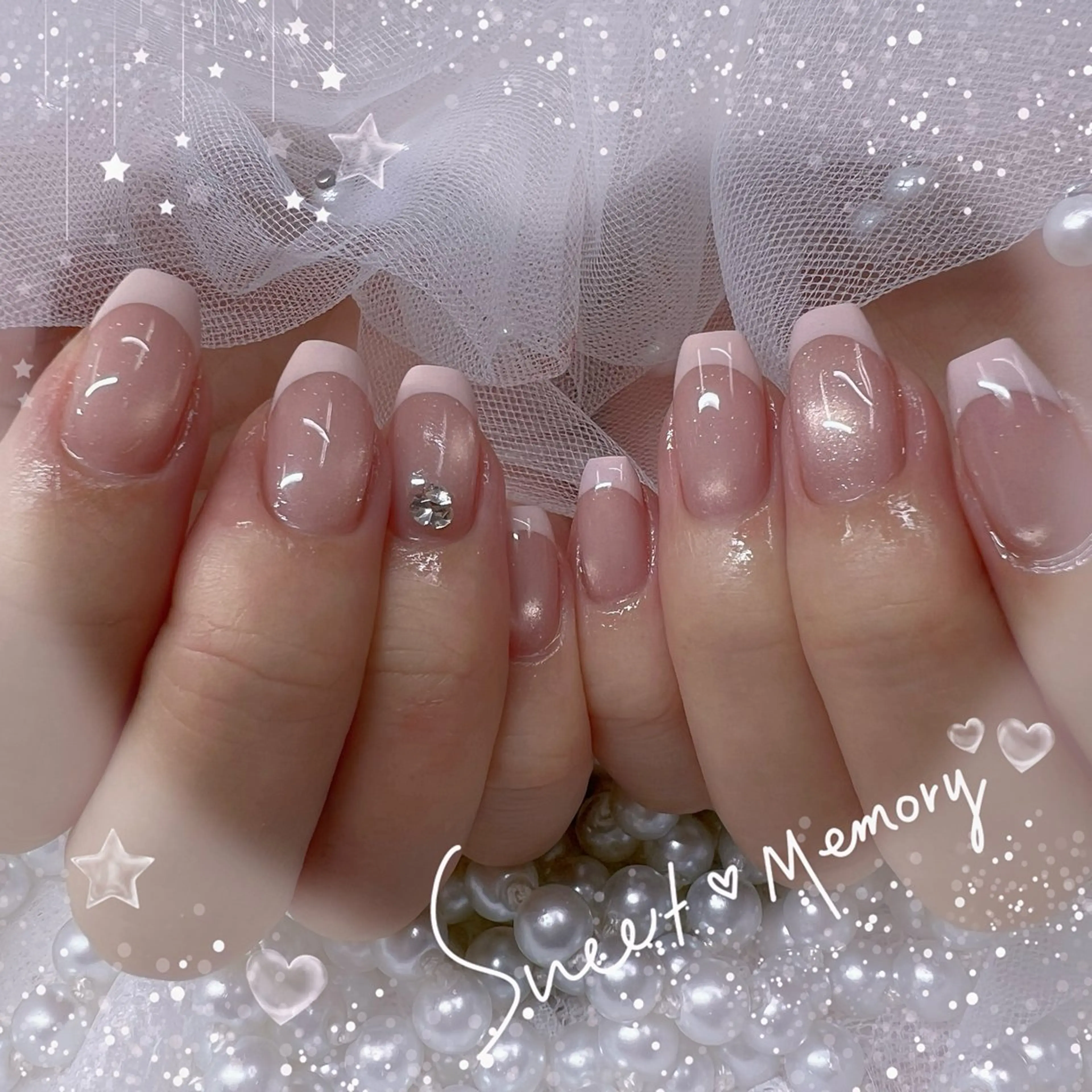 ネイル チークネイル フレンチネイル ガーリー ガラスフレンチ グラデーション ハンドネイル ハンドケア Chill Nailsalonのネイルデザイン