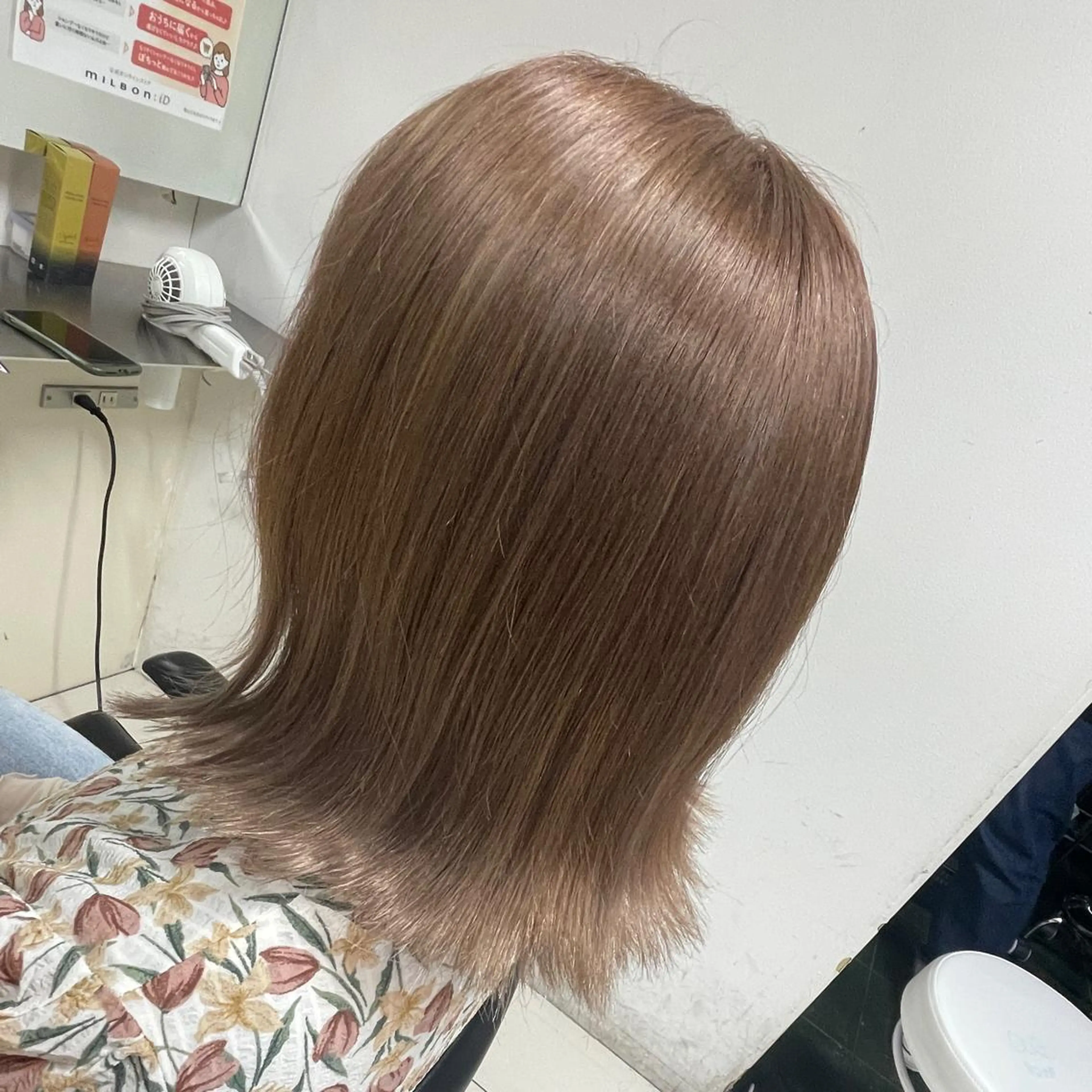 ミディアム カラー ヘアカラー ブリーチ/ヘアセット 【𝙍𝙞𝙣𝙤】のヘアスタイル