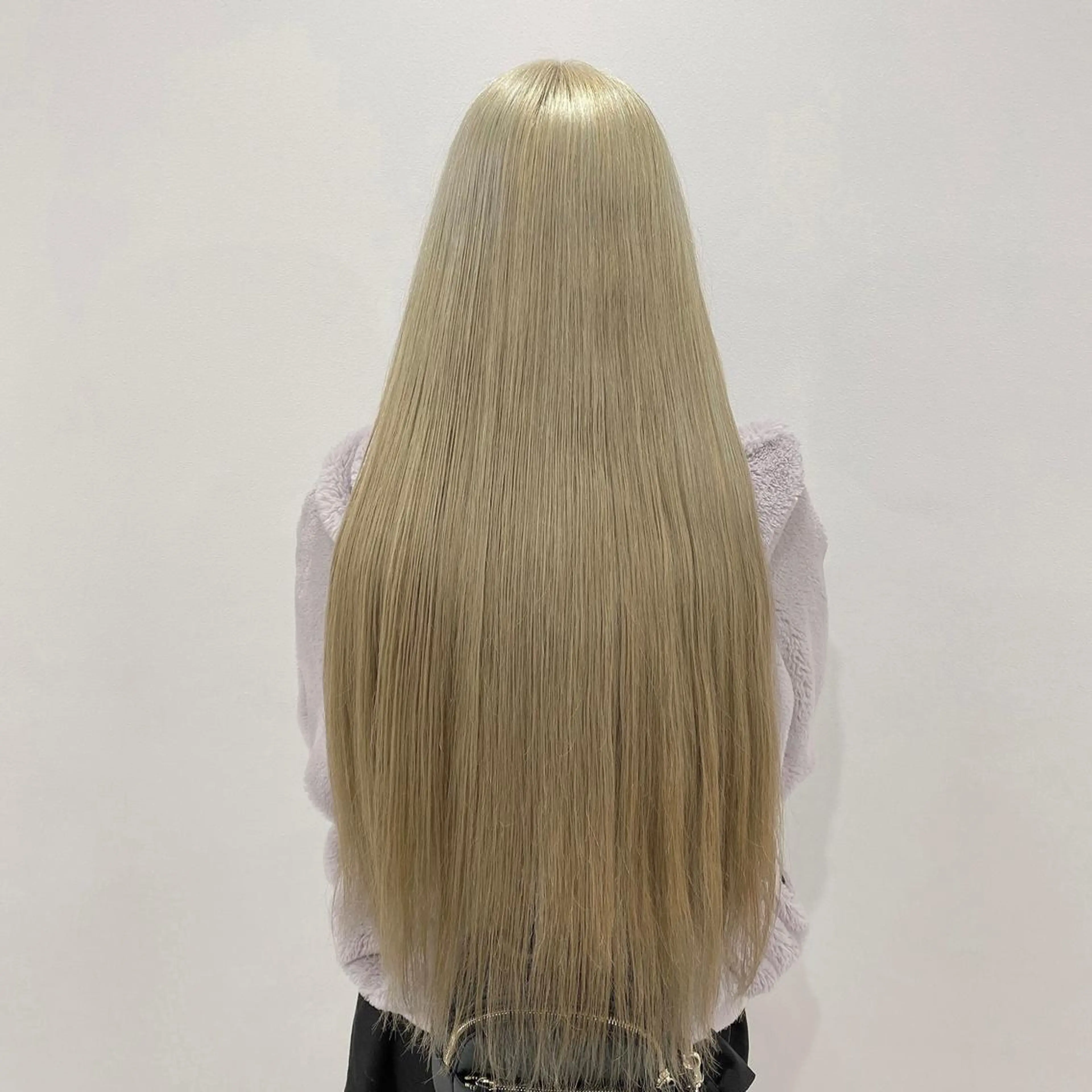 ロング カラー ロング マンツーマン女性 美容師 奏のヘアスタイル