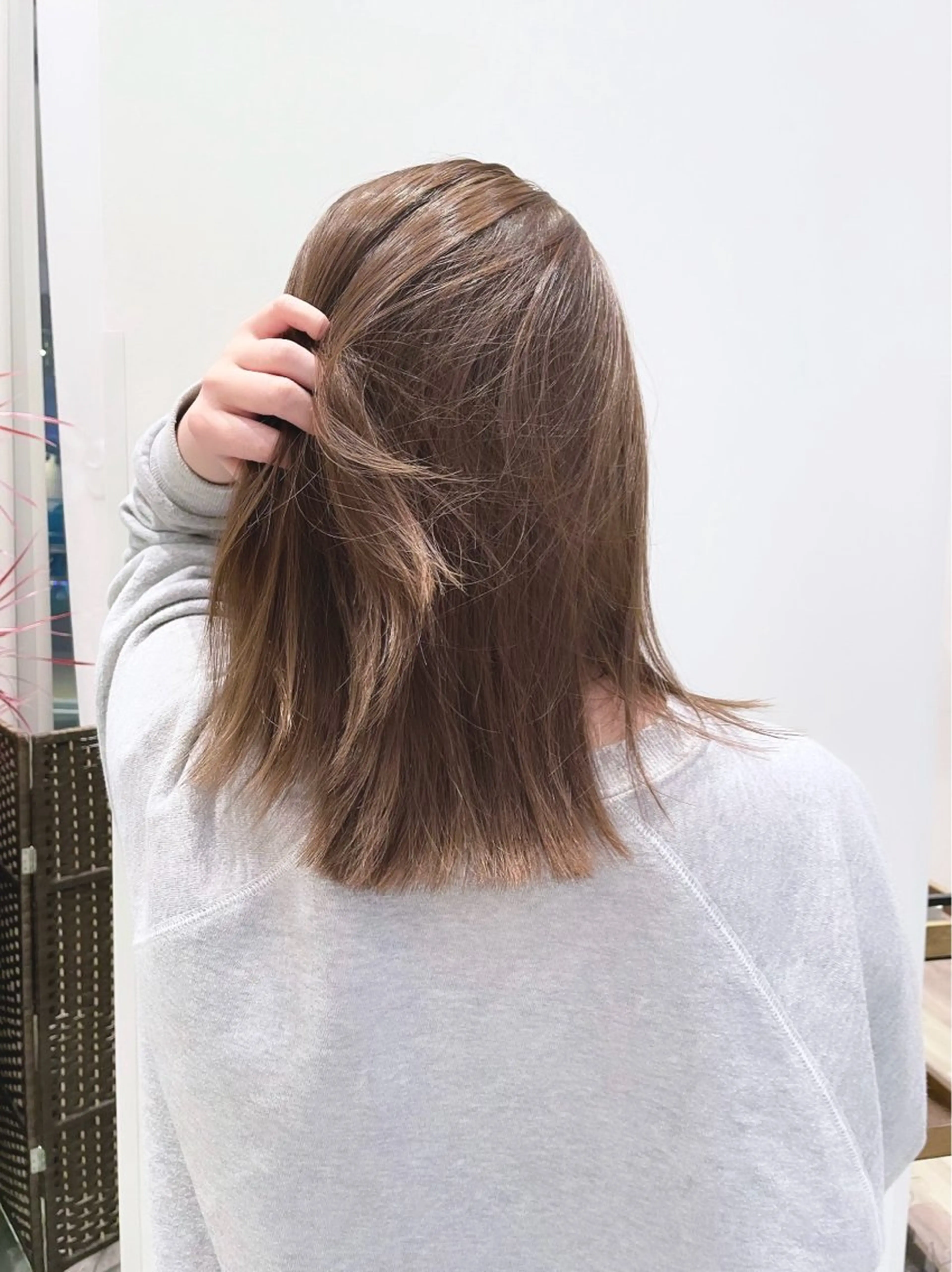 ミディアム カラー ブリーチ 透明感カラー ブリーチなしカラー K-two谷町❄️ hinaのヘアスタイル