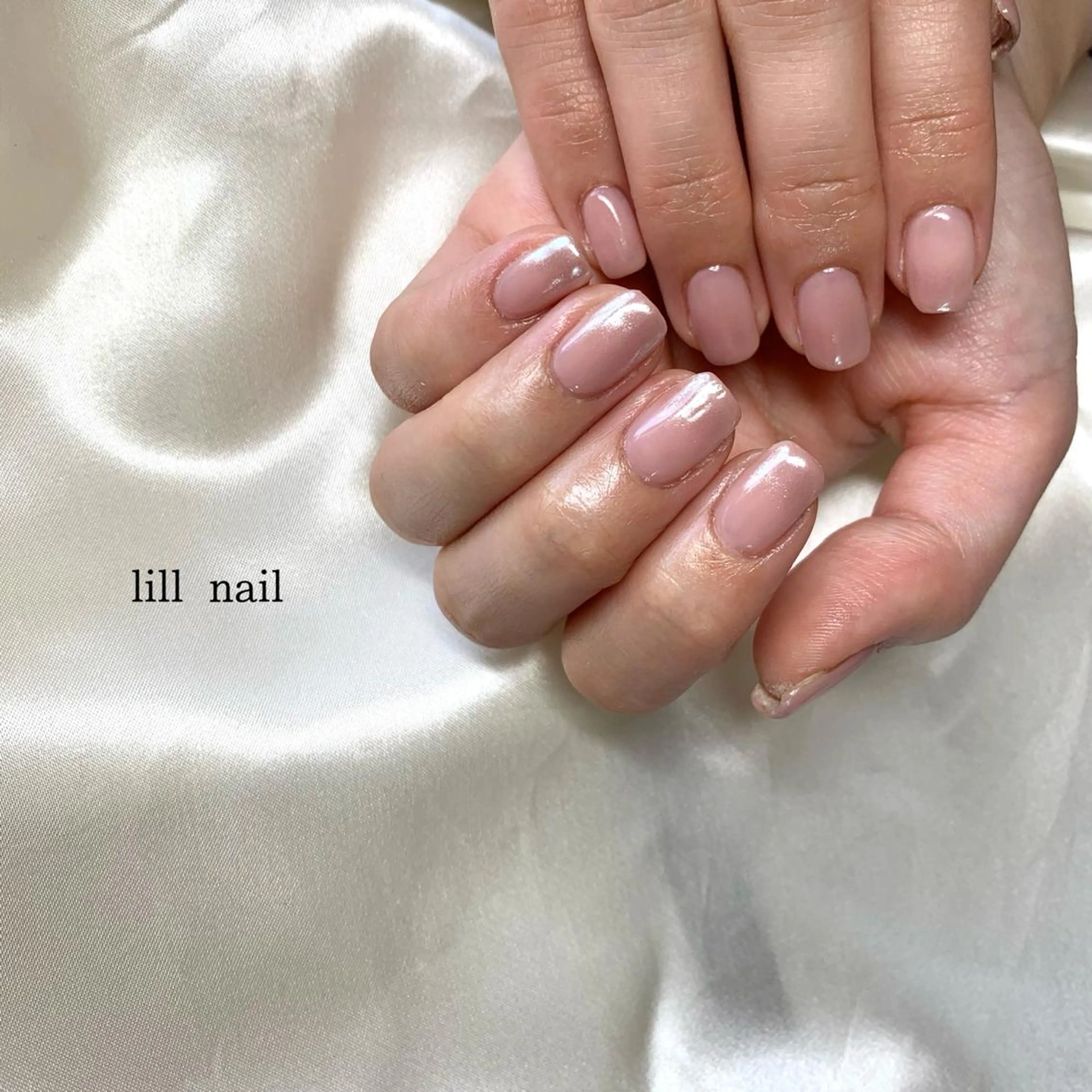 ミディアム pllia beautyのネイルデザイン