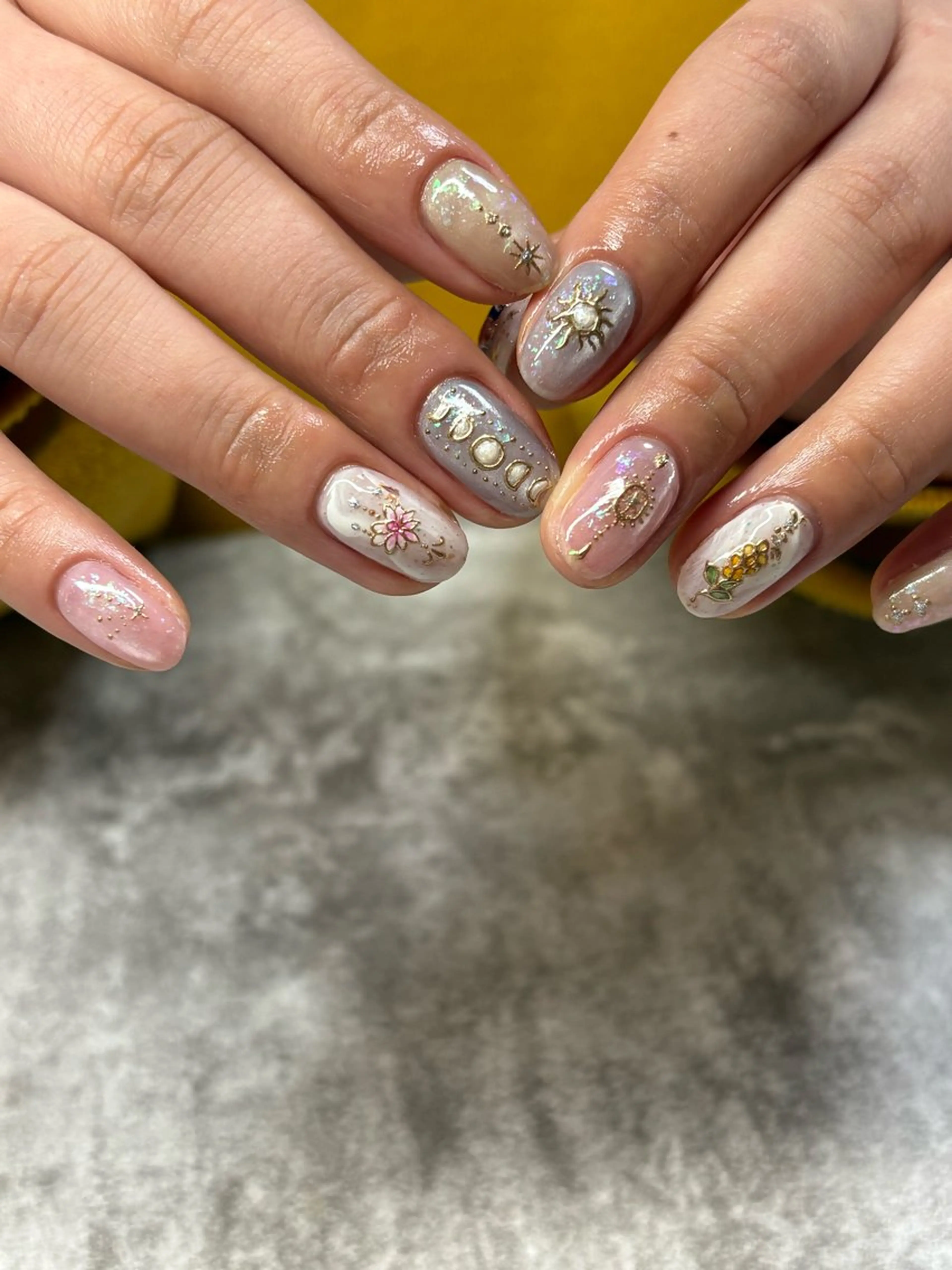 ネイル ハンドネイル FIORITURA Maikoのネイルデザイン