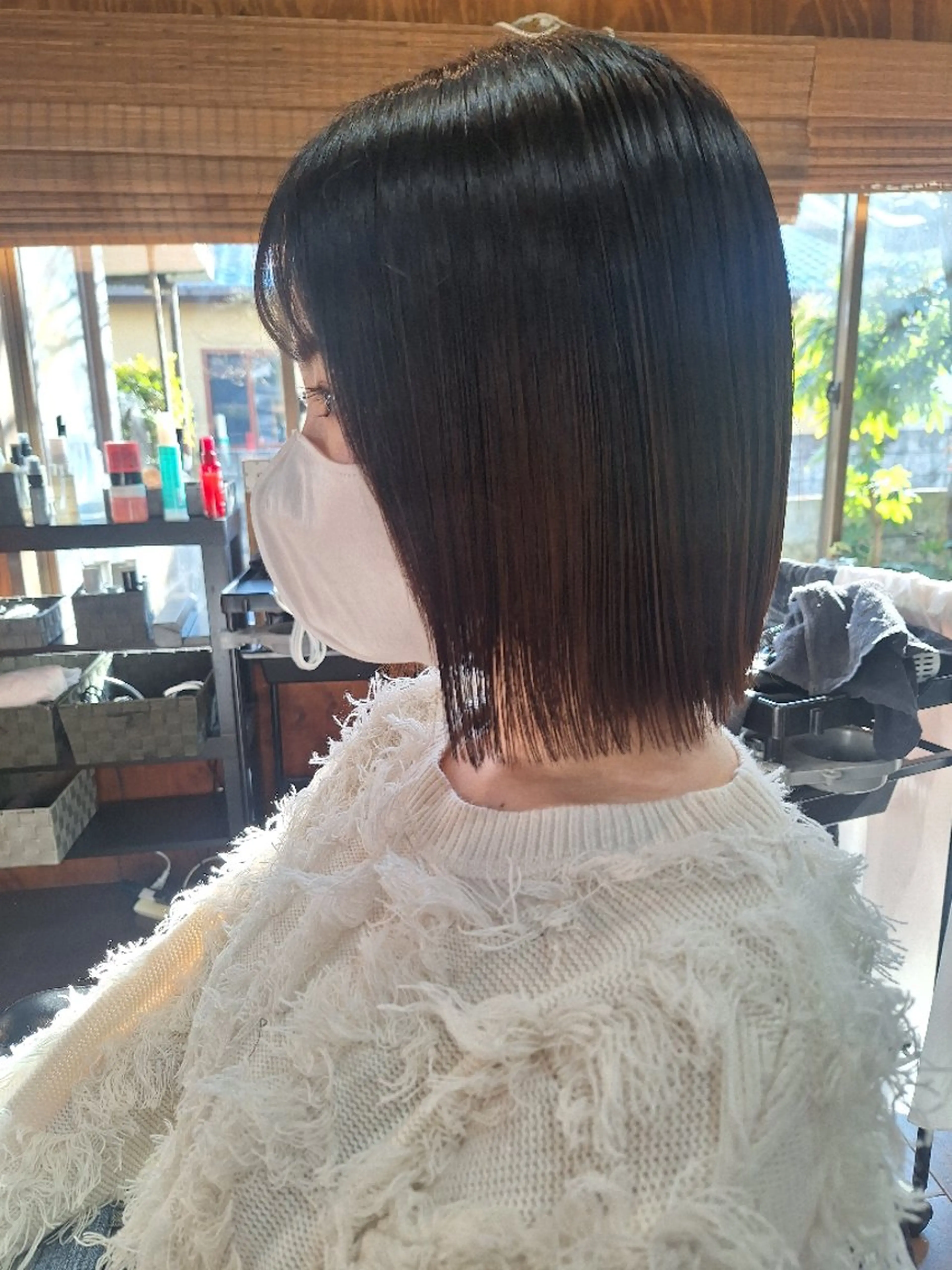 ミディアム 飯田 仁美のヘアスタイル
