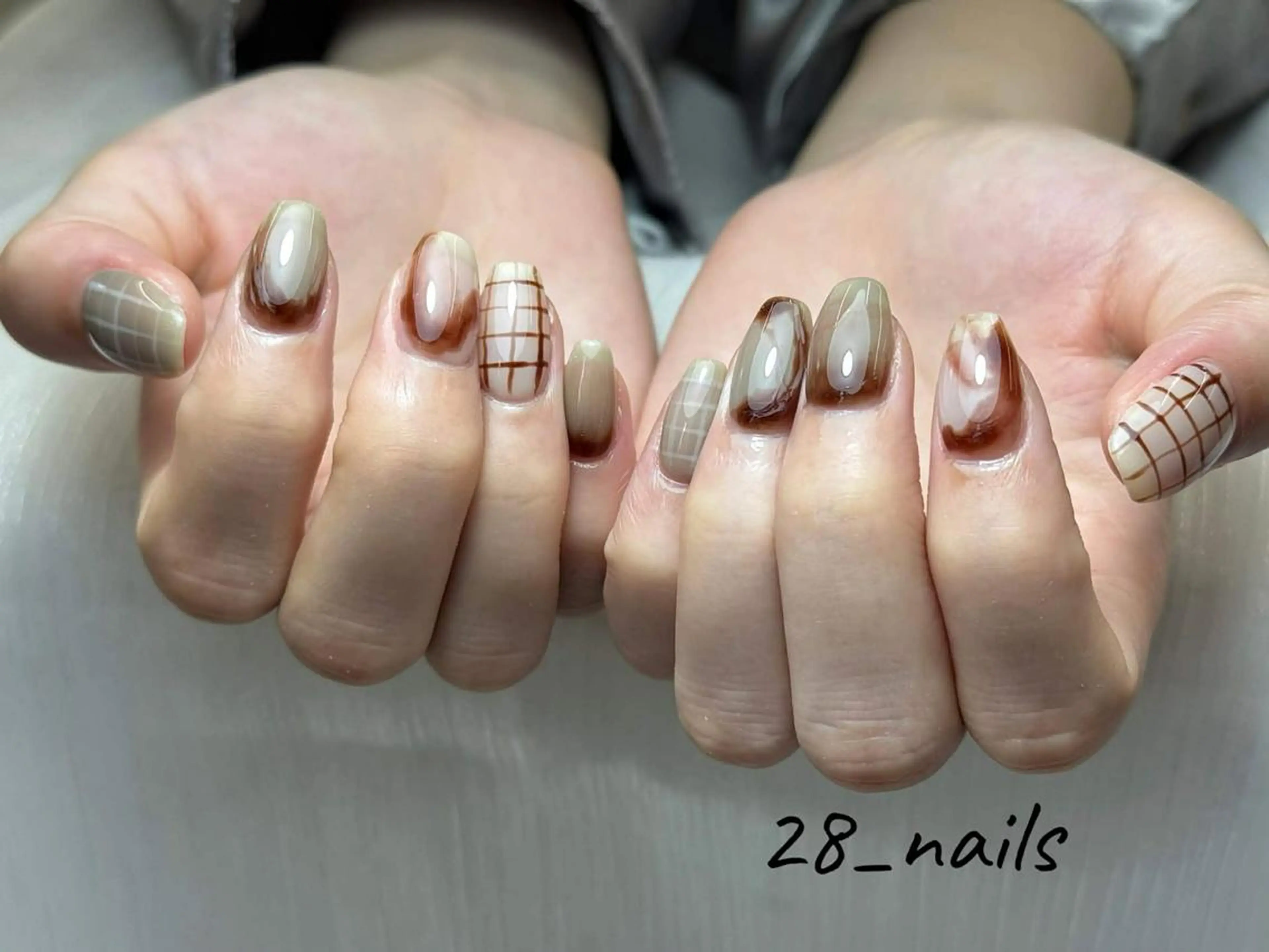 ショート ハンドネイル 28nails .thaoのネイルデザイン