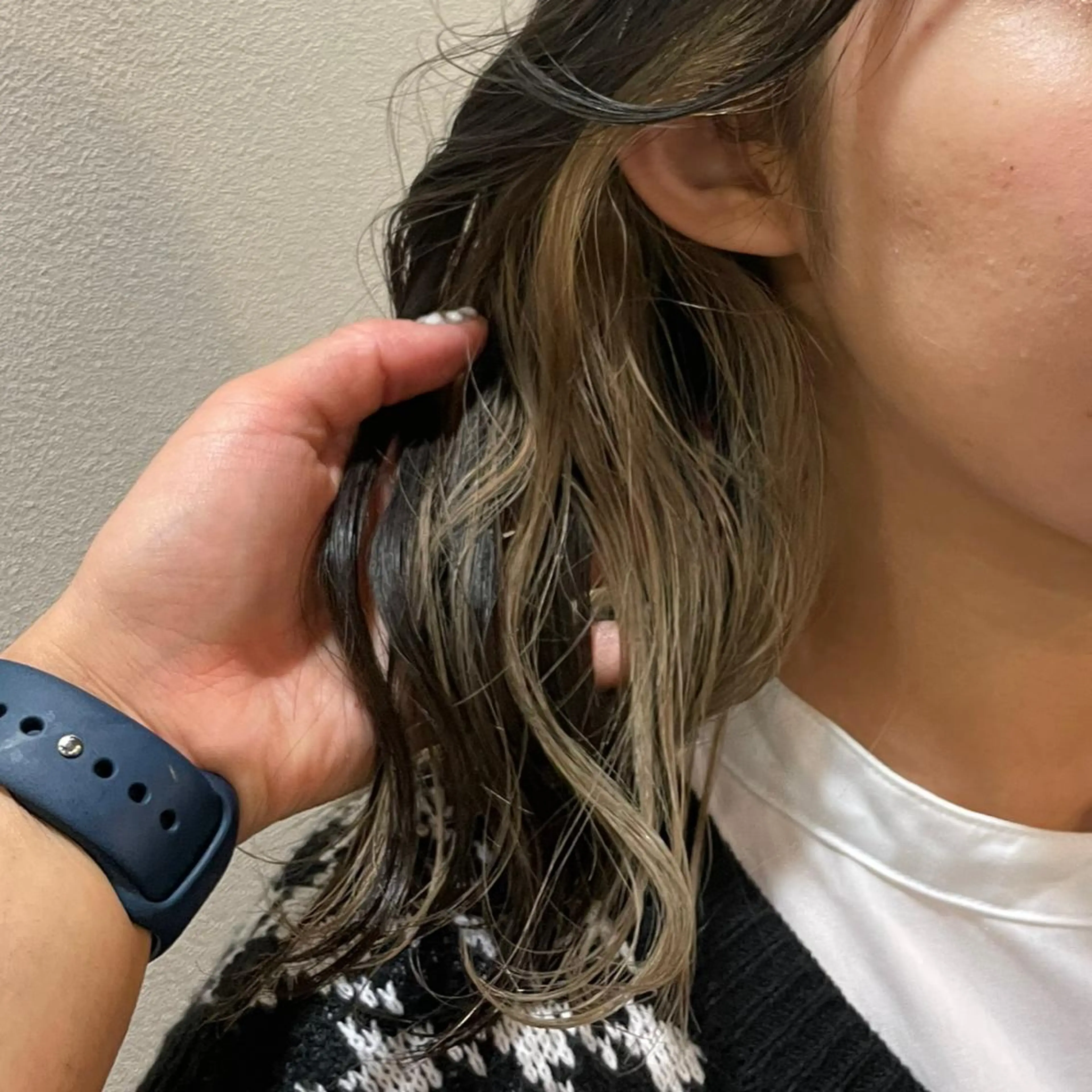 ミディアム カラー ハイトーン/暖色/ 眉/メイク/Rinaのヘアスタイル