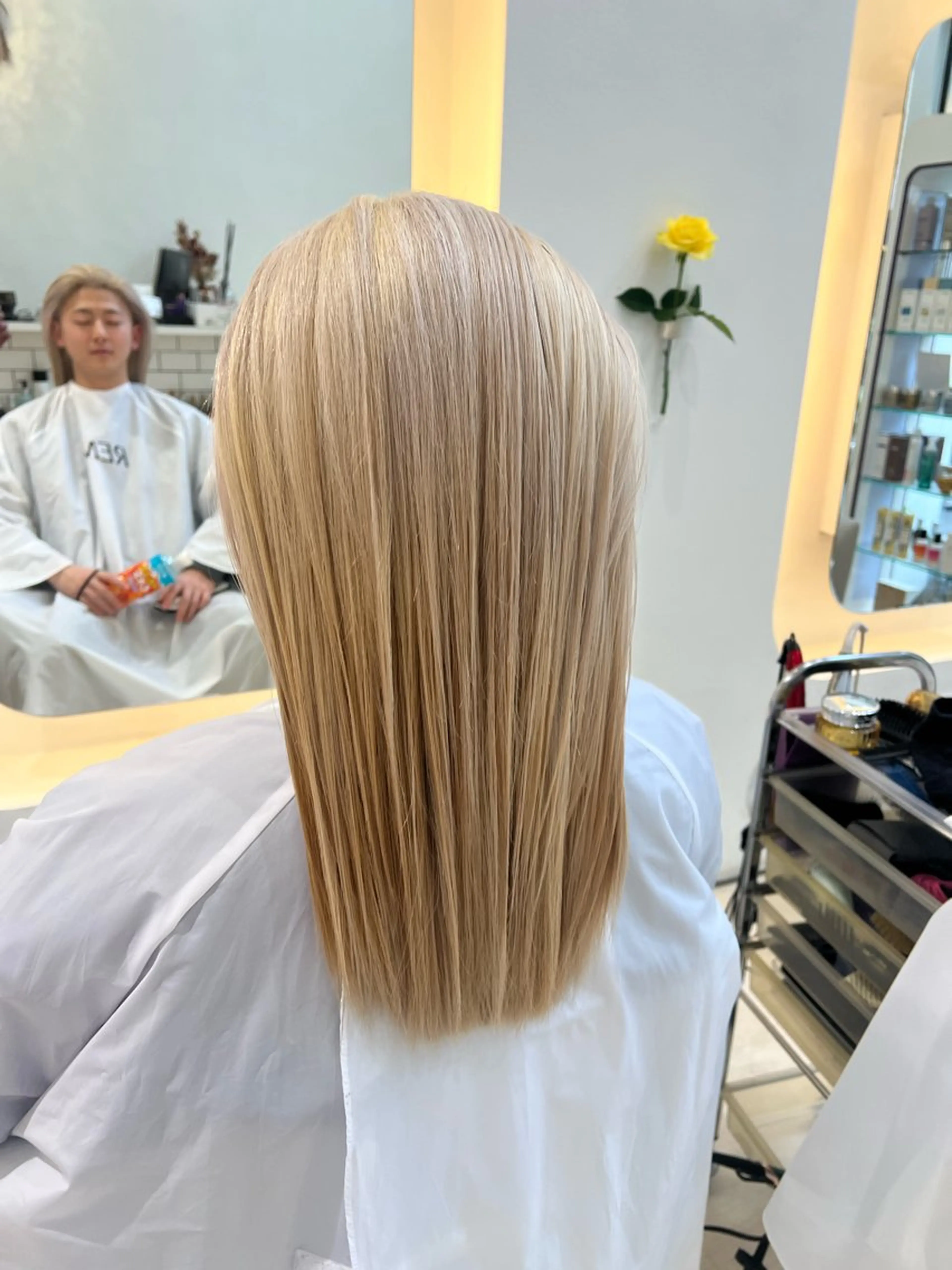 ミディアム カラー ヘアカラー トリートメント 堀井 凌平のヘアスタイル