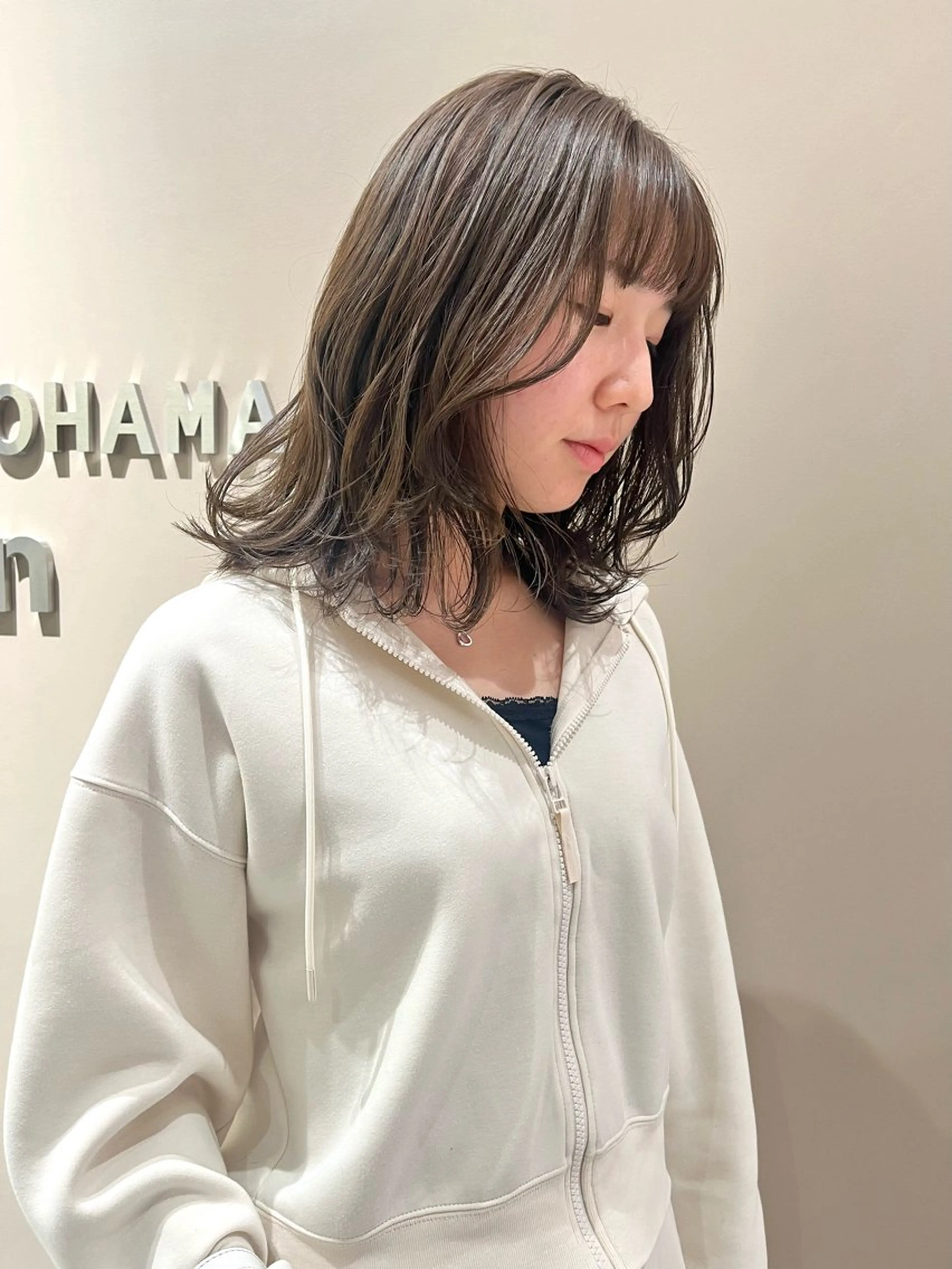 ミディアム カラー ヘアアレンジ ベージュカラー オリーブベージュ オレンジ カット ヘアカラー トリートメント ヘアセット 🌷ボブ/髪質改善 ストレートのヘアスタイル