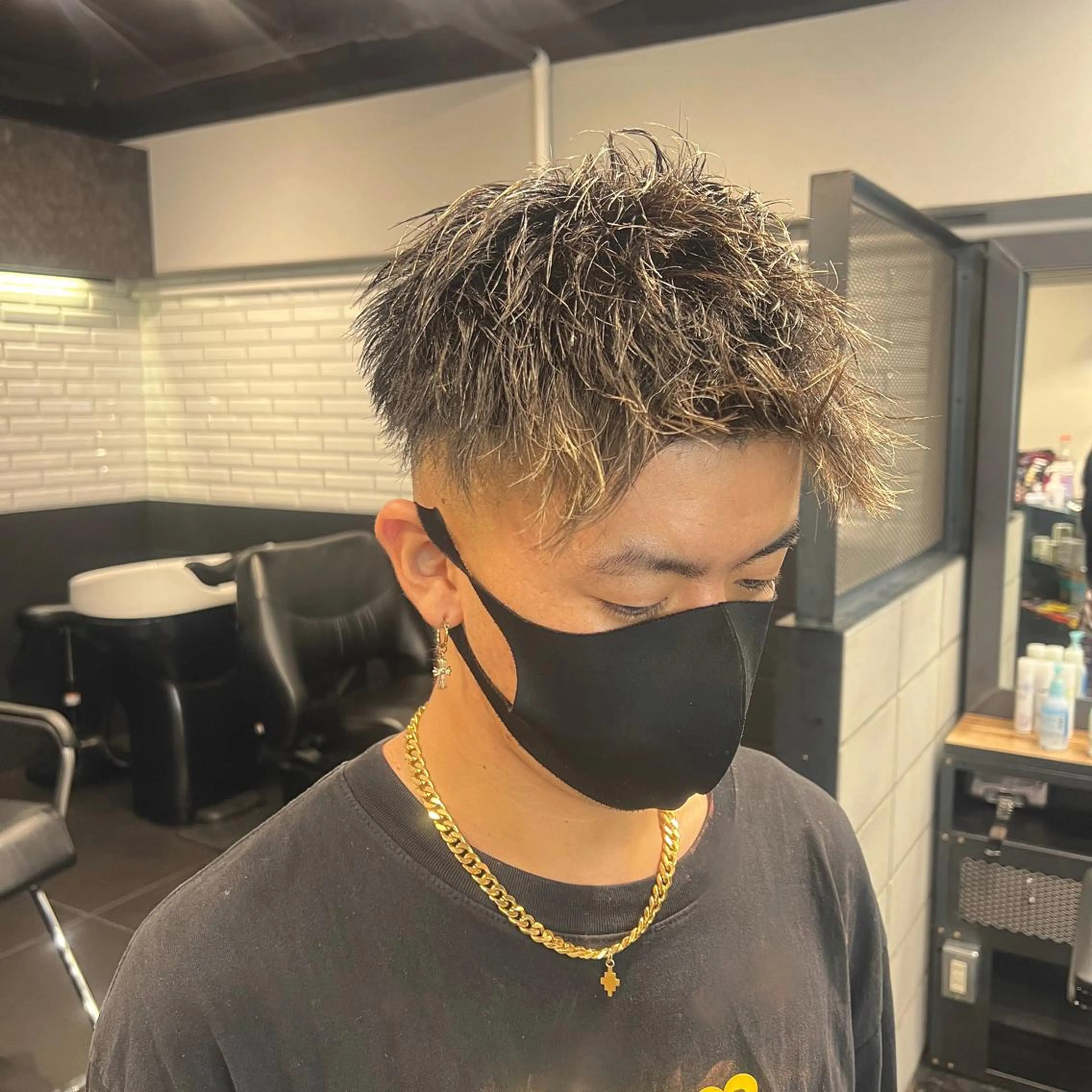 ショート カラー パーマ メンズ フェードカット メンズメッシュ スキンフェード メッシュ メンズ特化/パーマ/ メッシュ/竜成のヘアスタイル