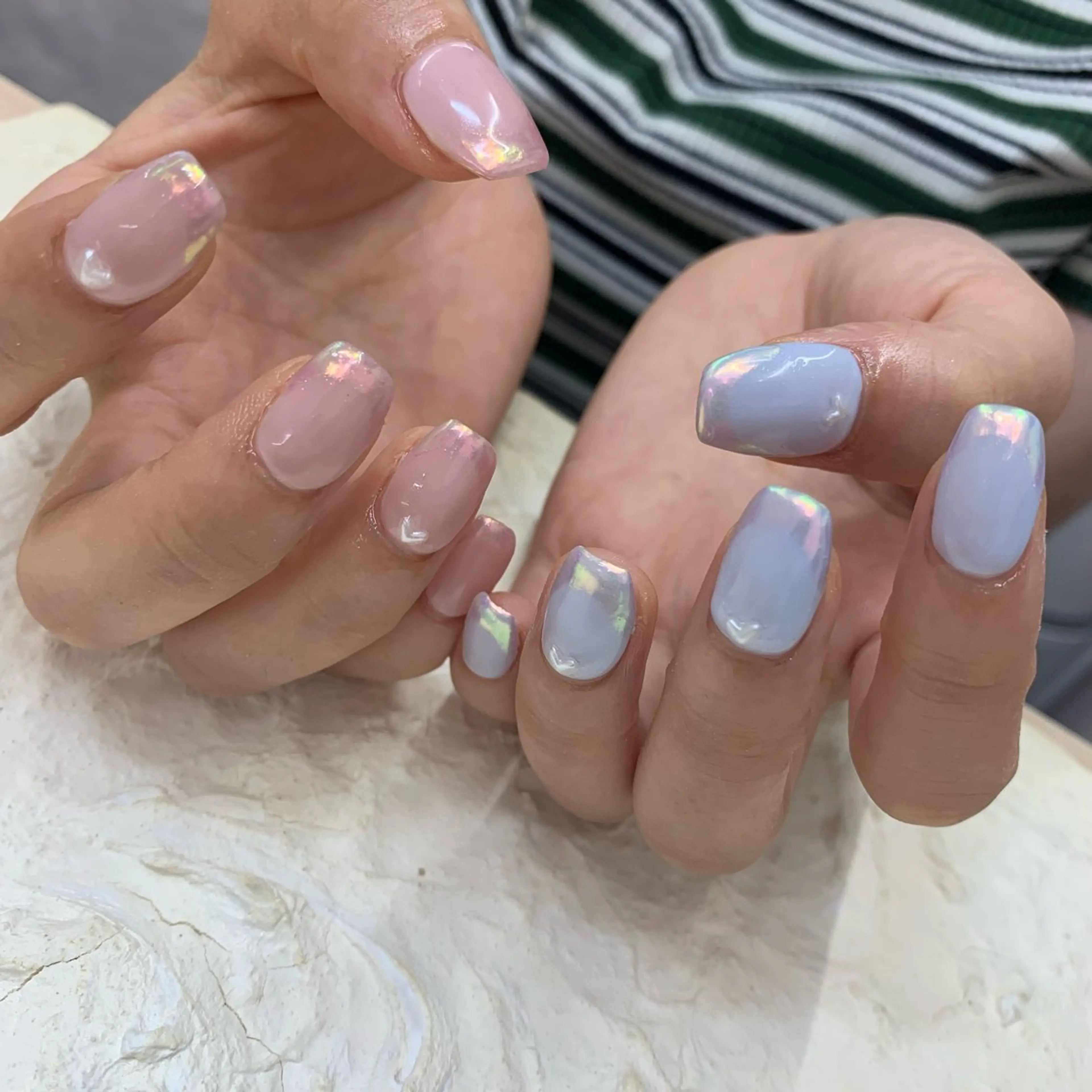 ネイル オーロラネイル フレンチネイル マキノ ユイのネイルデザイン