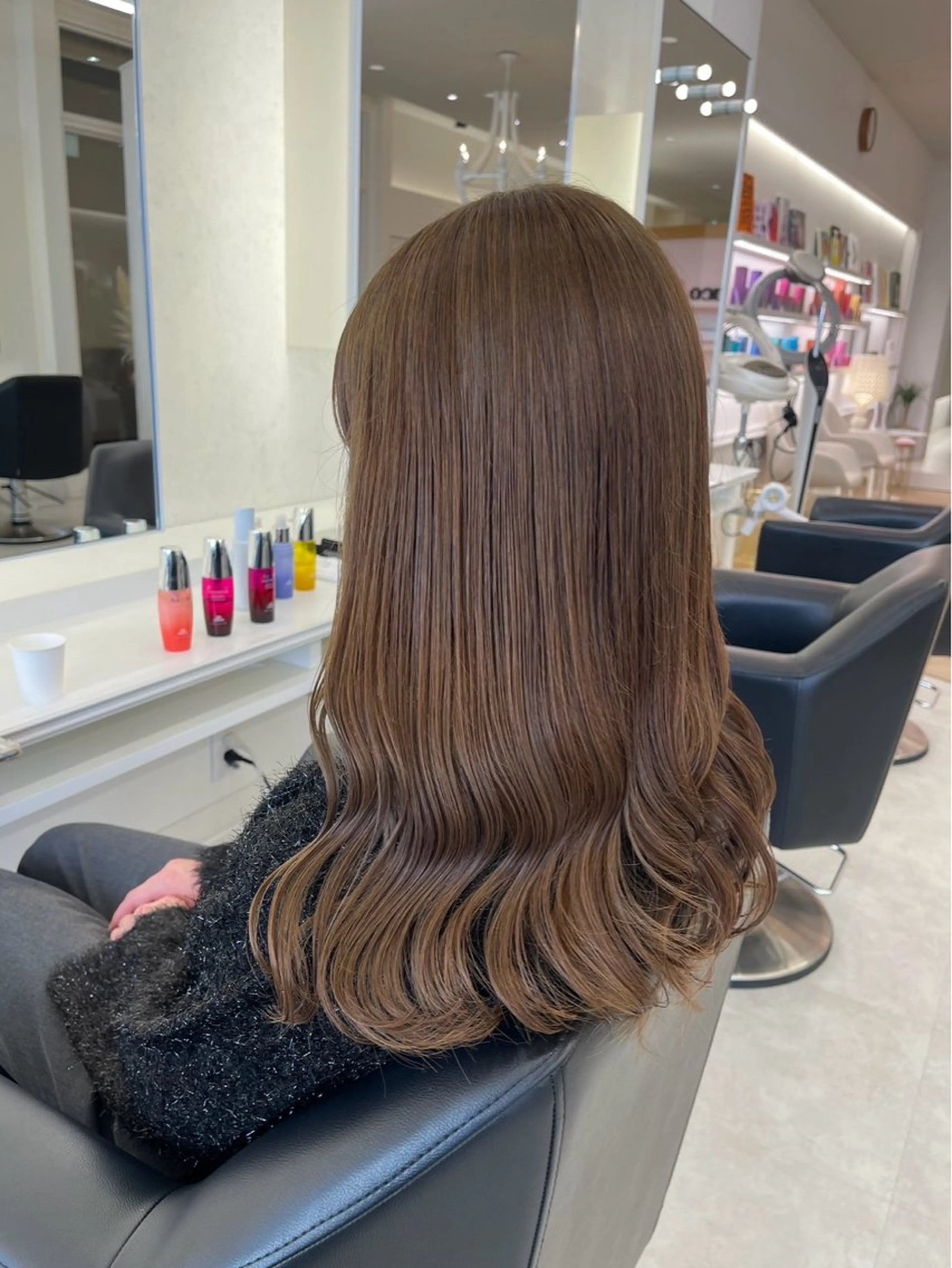 セミロング カラー ヘアカラー ParveMix 🩶🫧入江 香名のヘアスタイル