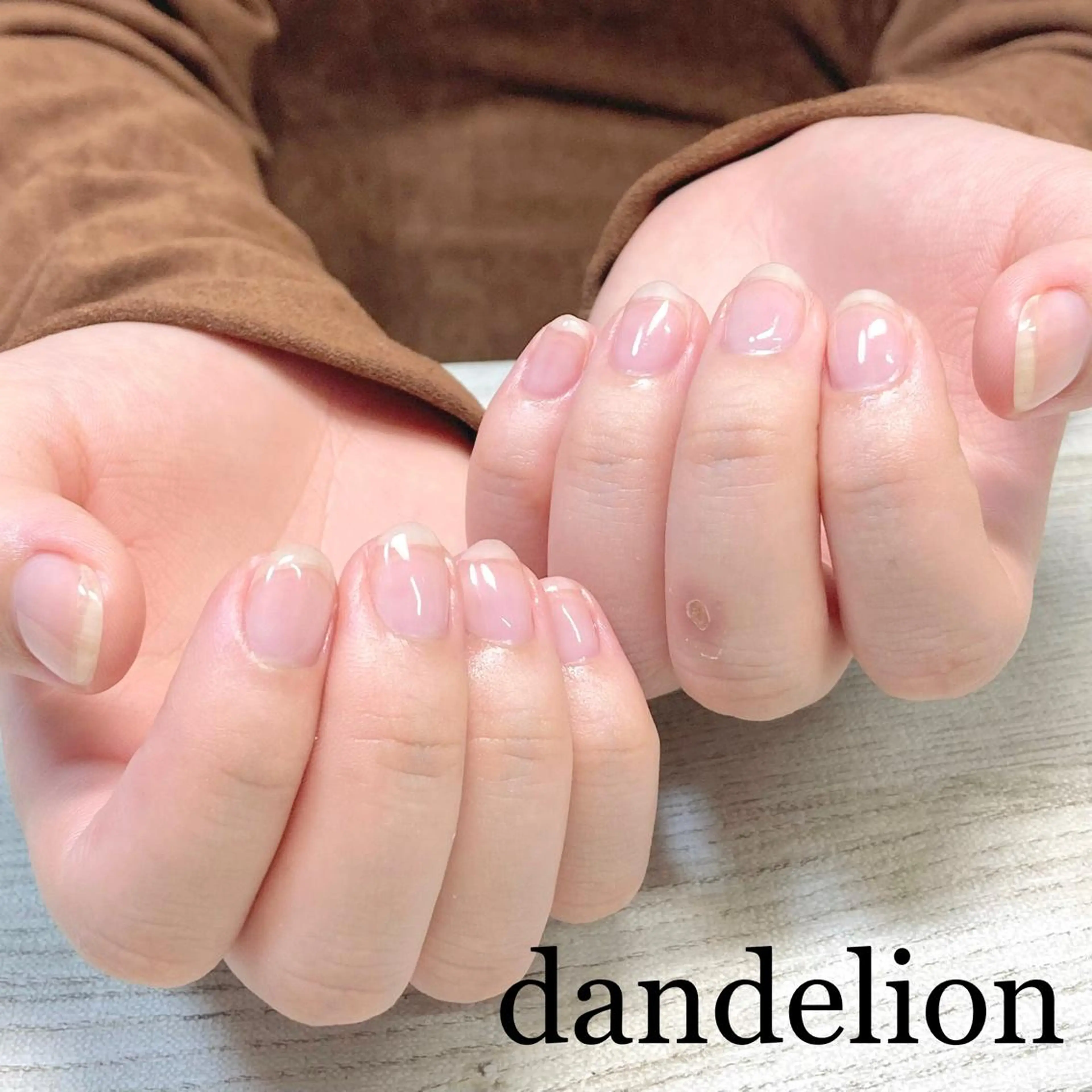 ネイル ハンドネイル ハンドケア dandelion ダンデライオンのネイルデザイン