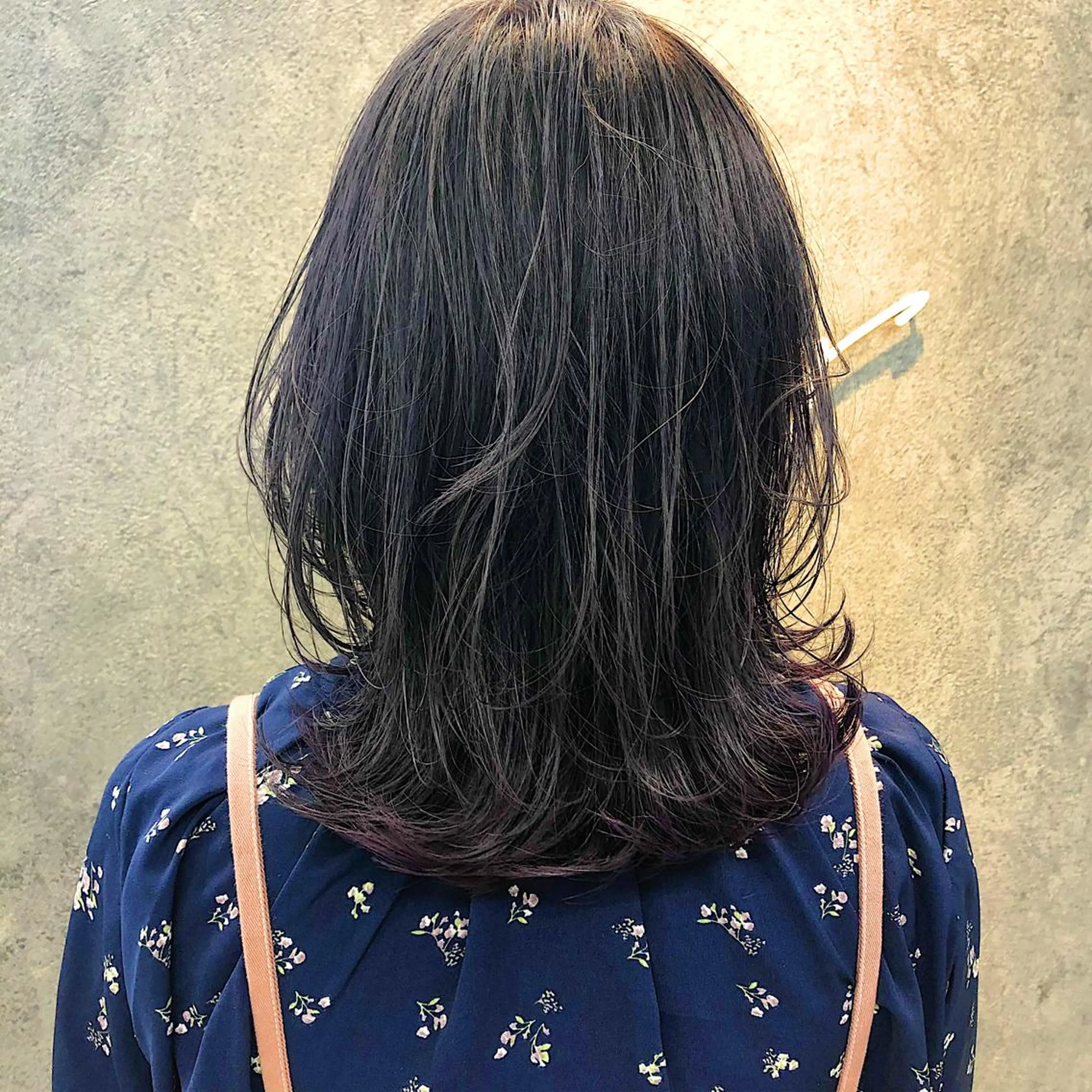 ミディアム アッシュ カット ヘアカラー トリートメント 所渉/韓国レイヤー /ウルフカットのヘアスタイル