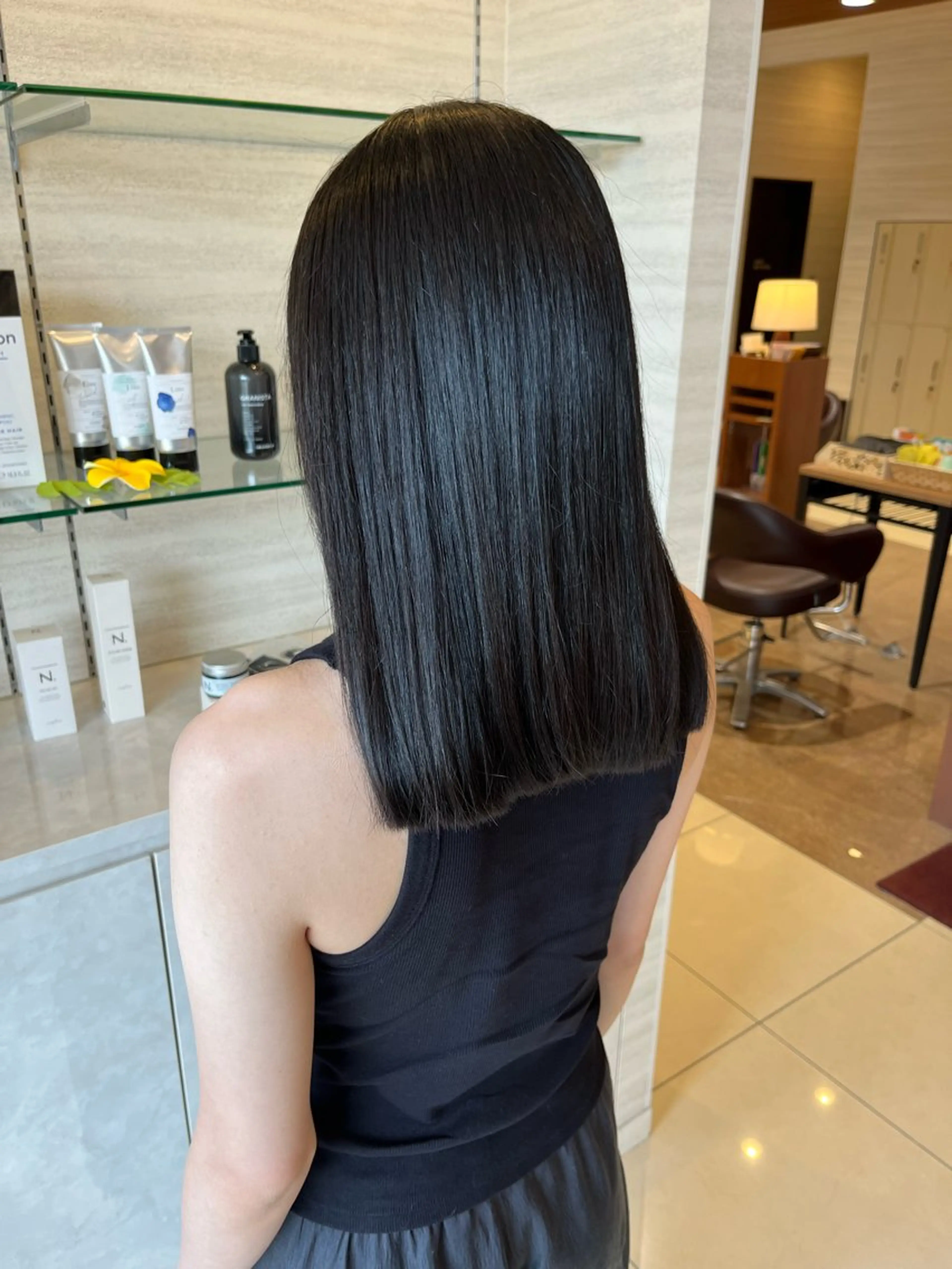 ミディアム 佐藤 華音のヘアスタイル