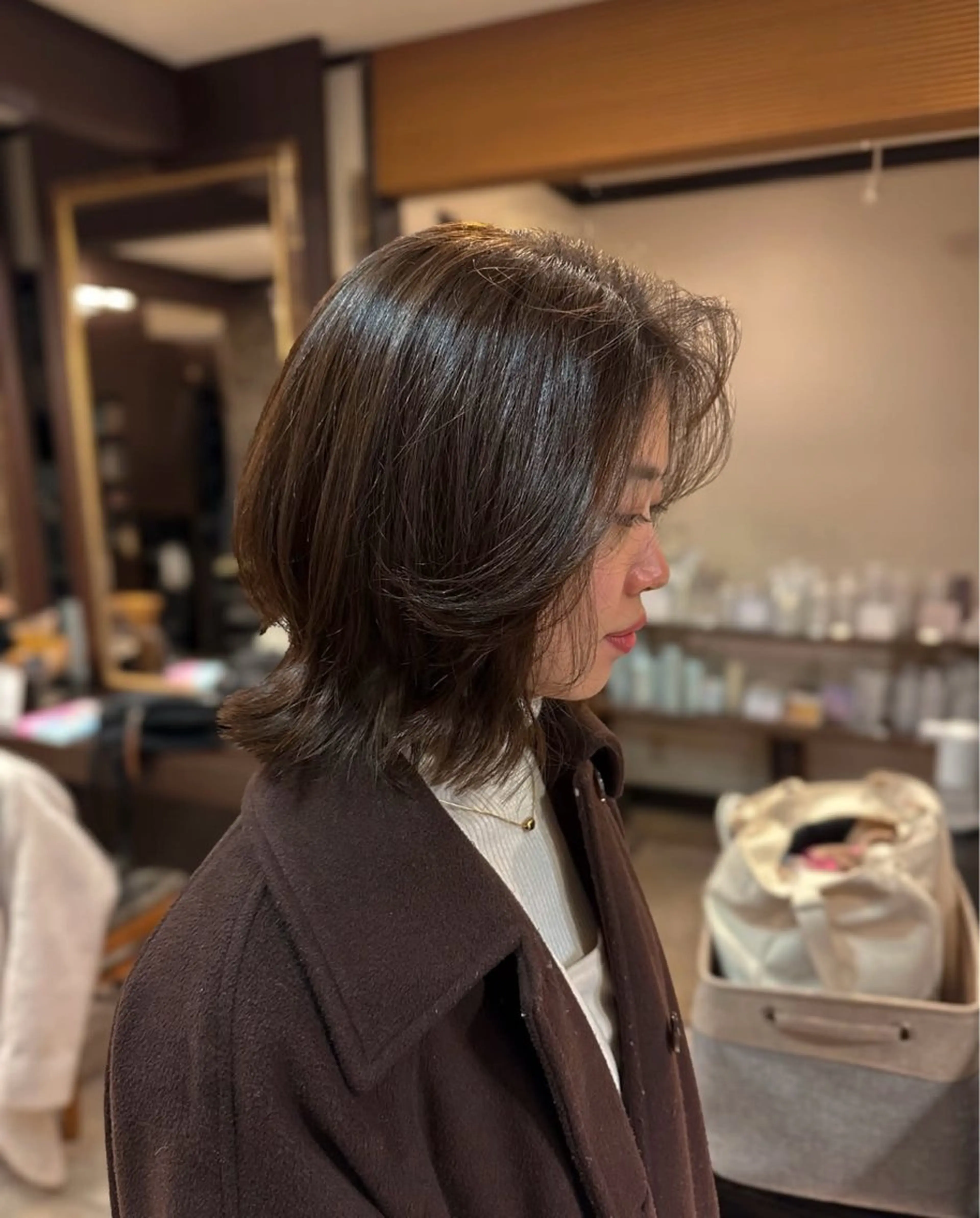 ミディアム カラー 梅津 桜子のヘアスタイル