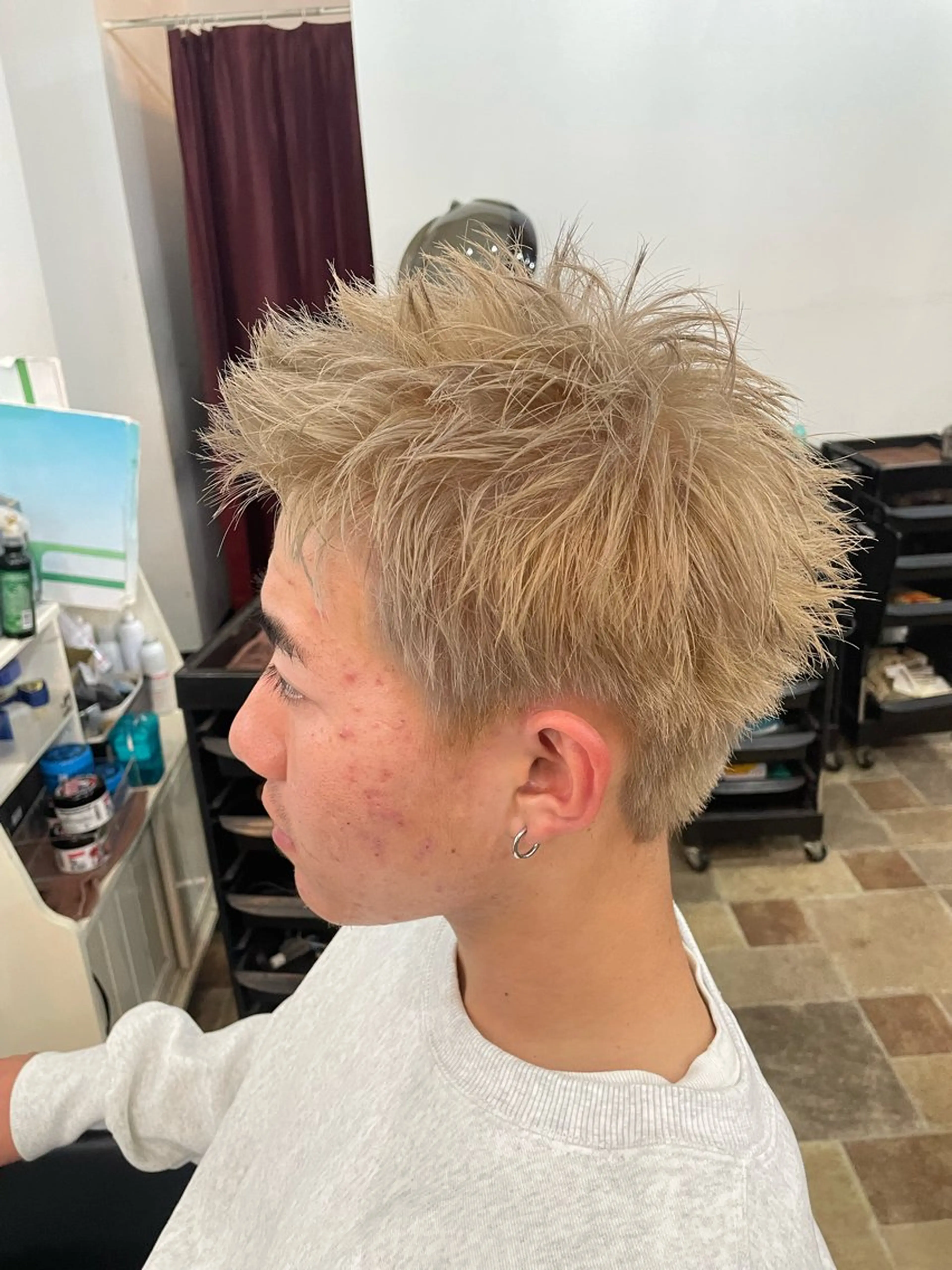 カラー メンズ amphihair 高橋祐也のヘアスタイル