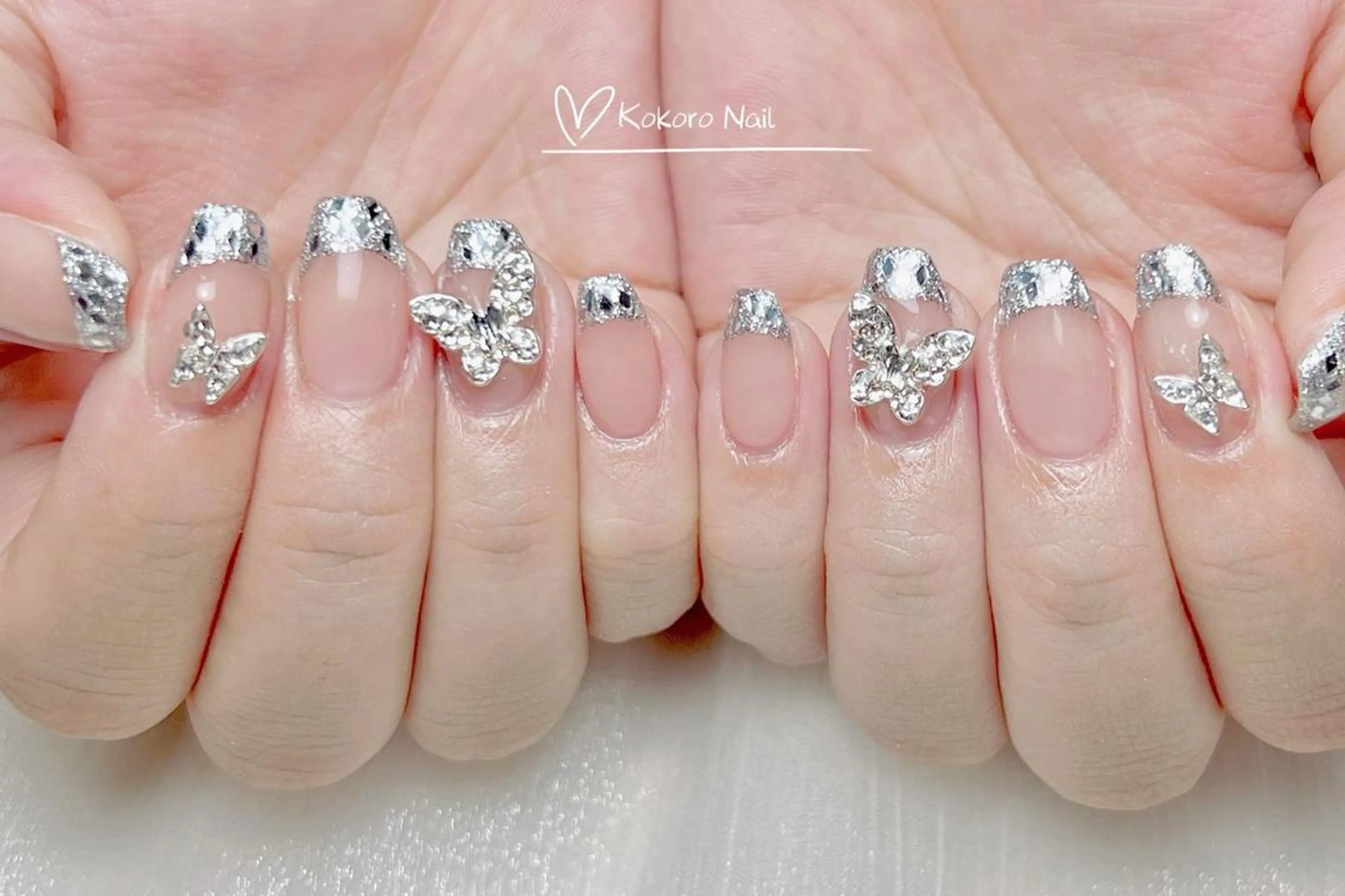 ネイル ハンドネイル ハンドケア 💫YANA 💫のネイルデザイン