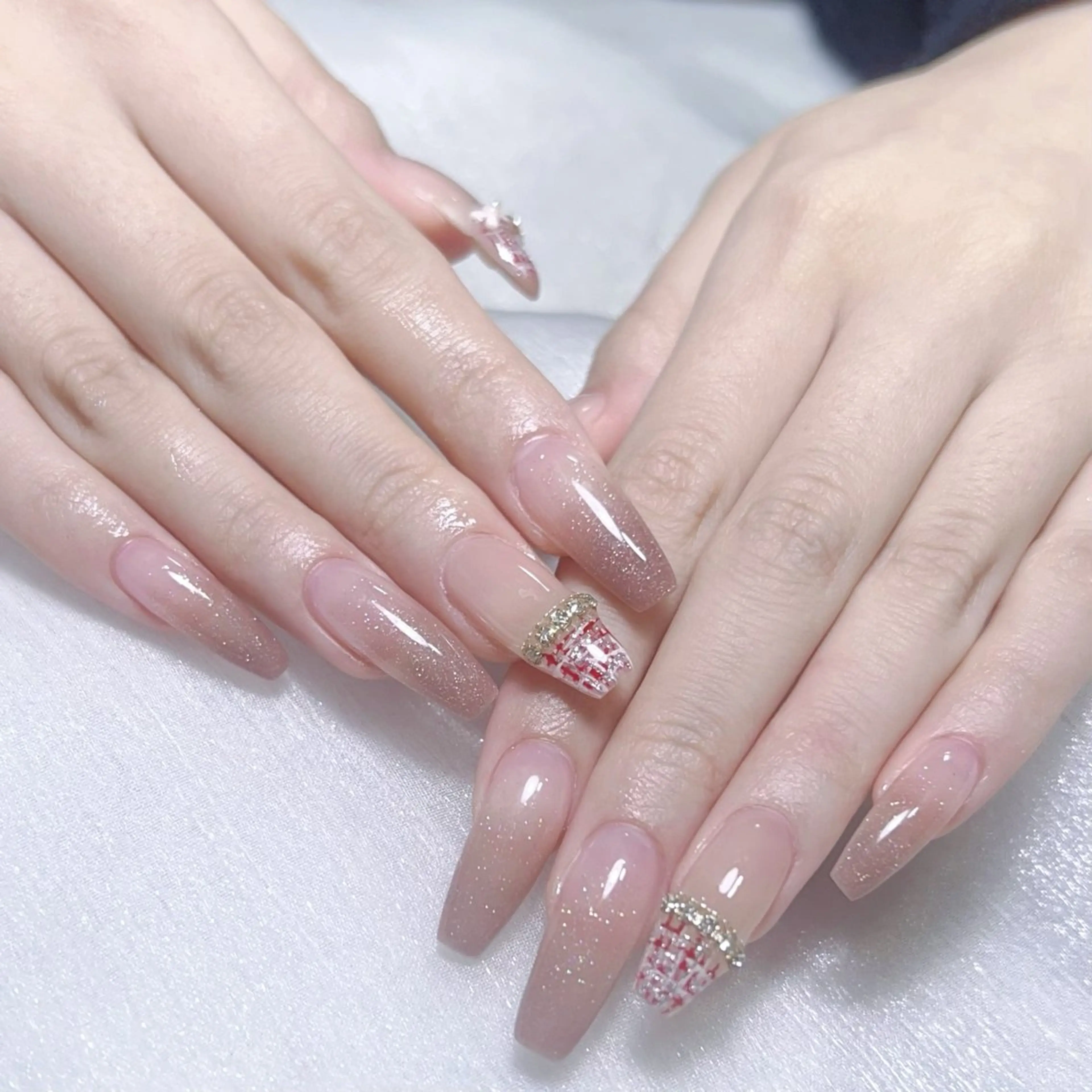 メンズ ネイル メンズ韓国風 アートネイル オーロラネイル ガーリー キラキラネイル ハンドネイル Nail salon 木にいるのネイルデザイン