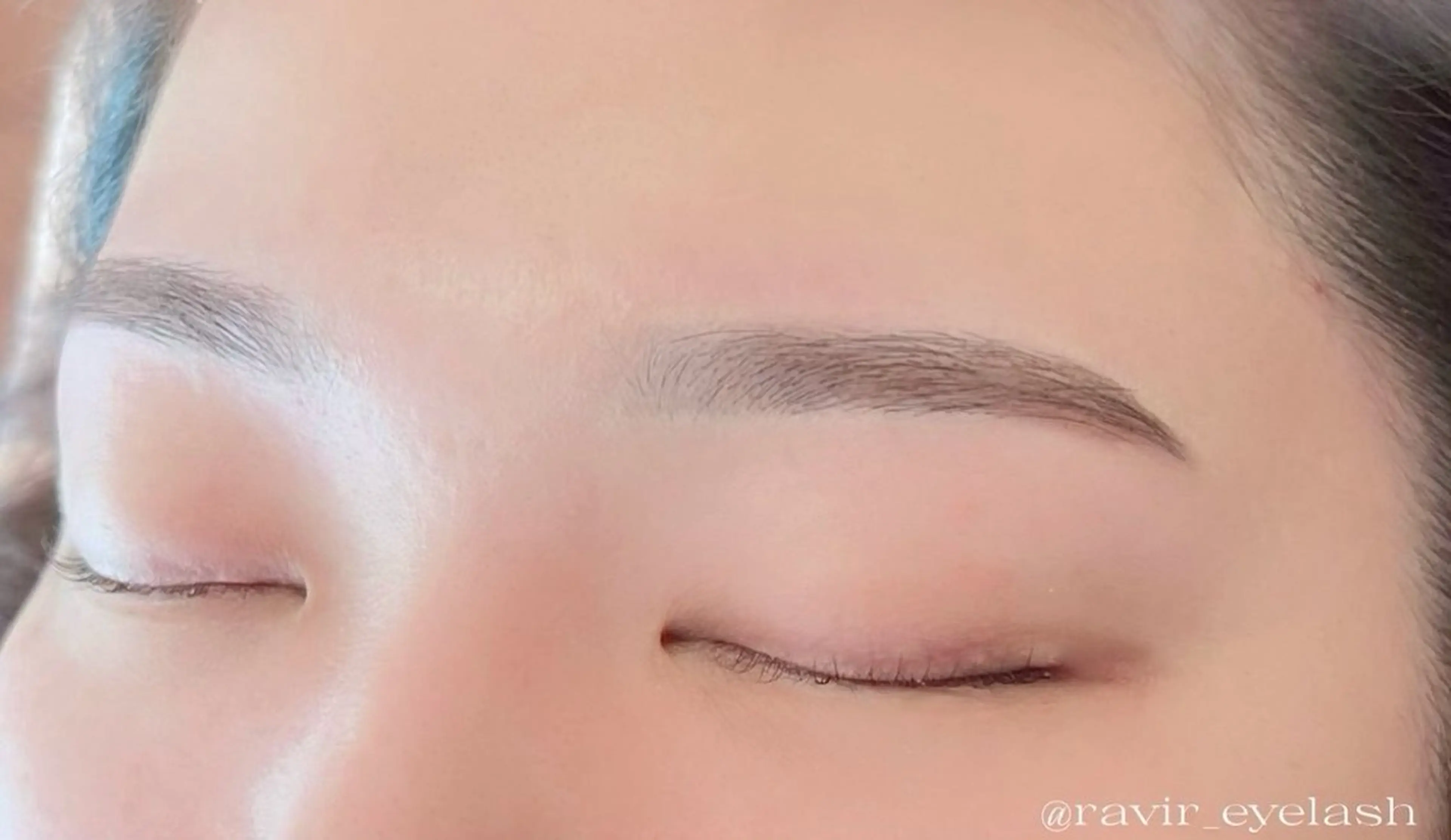 アイブロウ まつげ×眉毛専門 サロンRavirのマツエク・マツパデザイン