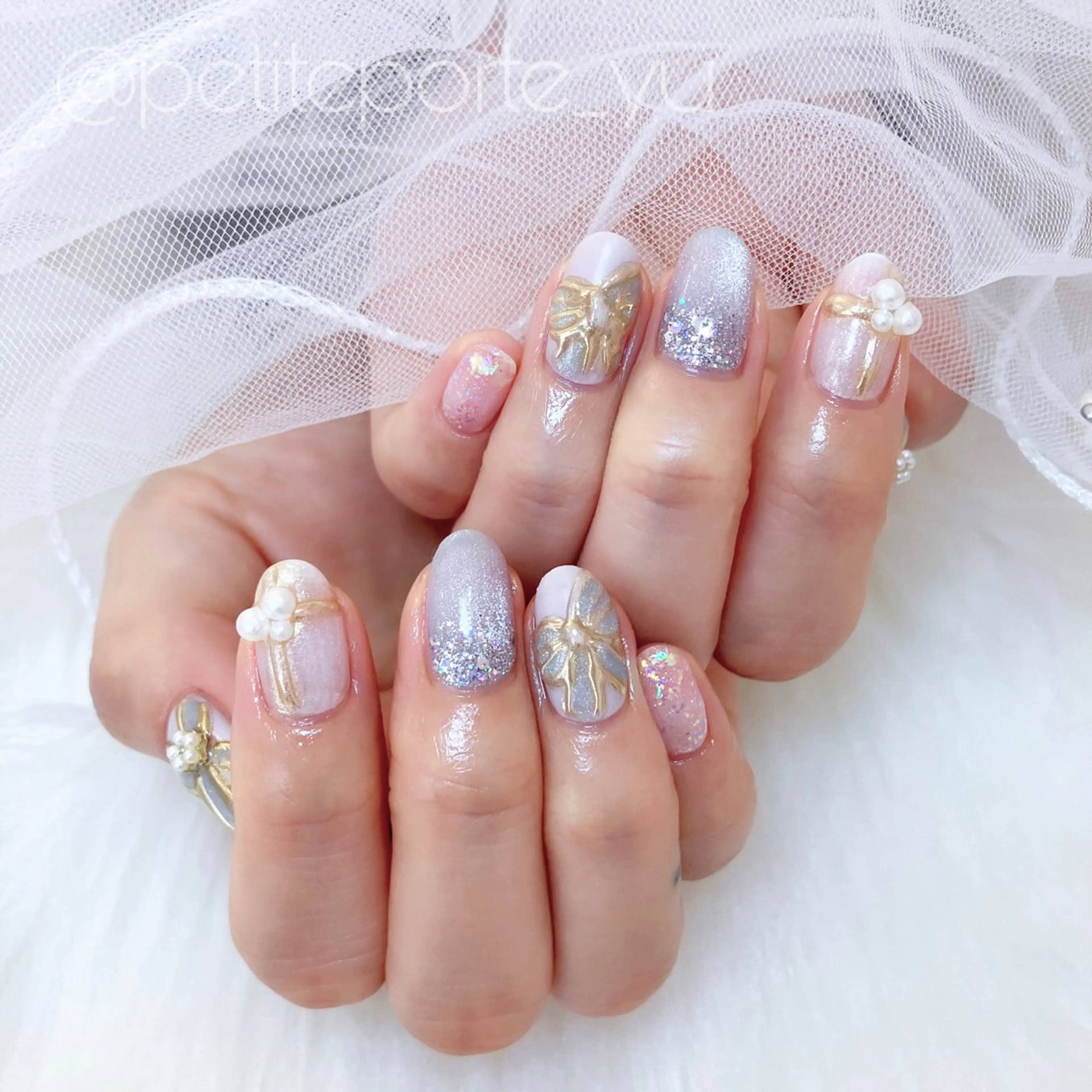 ネイル アートネイル ガーリー キラキラネイル マグネットネイル ニュアンスネイル ハンドネイル petite porteのネイルデザイン