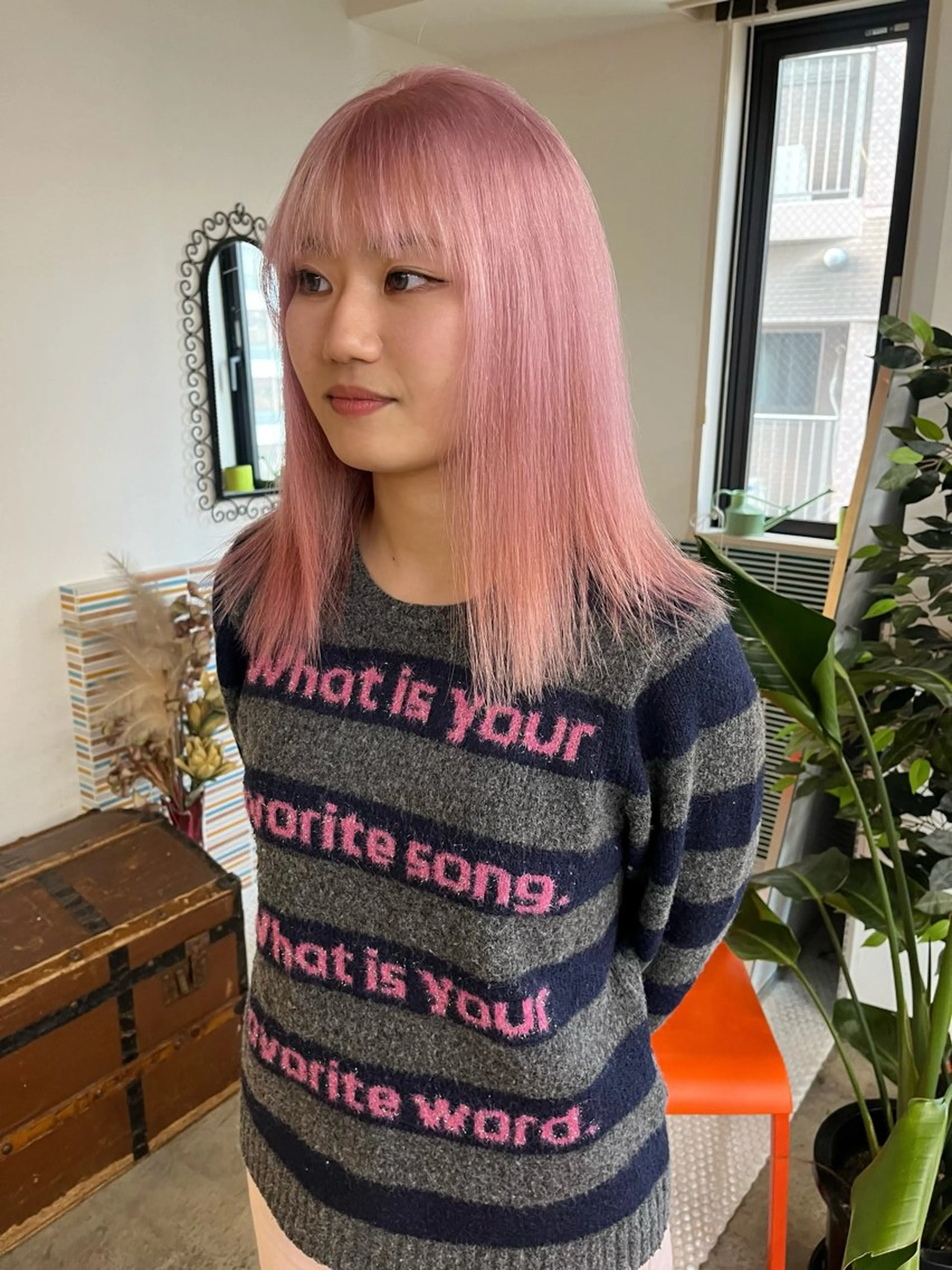 ミディアム カラー ベージュカラー ブリーチ ピンクカラー ピンクベージュ カット ヘアカラー トリートメント 🩷ハイトーン透明感 レイヤー🩷ユリカのヘアスタイル