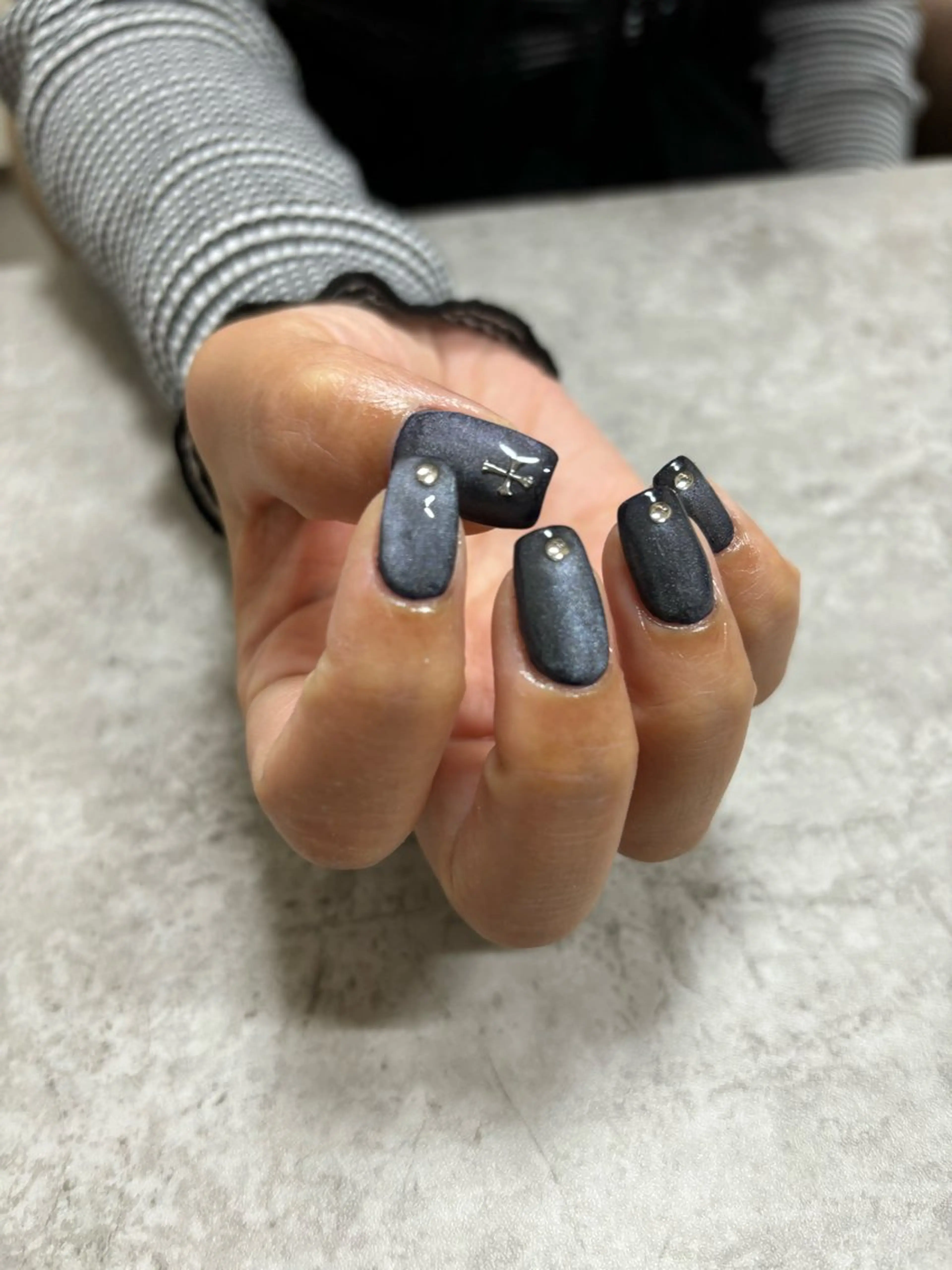 ネイル マグネットネイル ハンドネイル nail salon Howdyのネイルデザイン