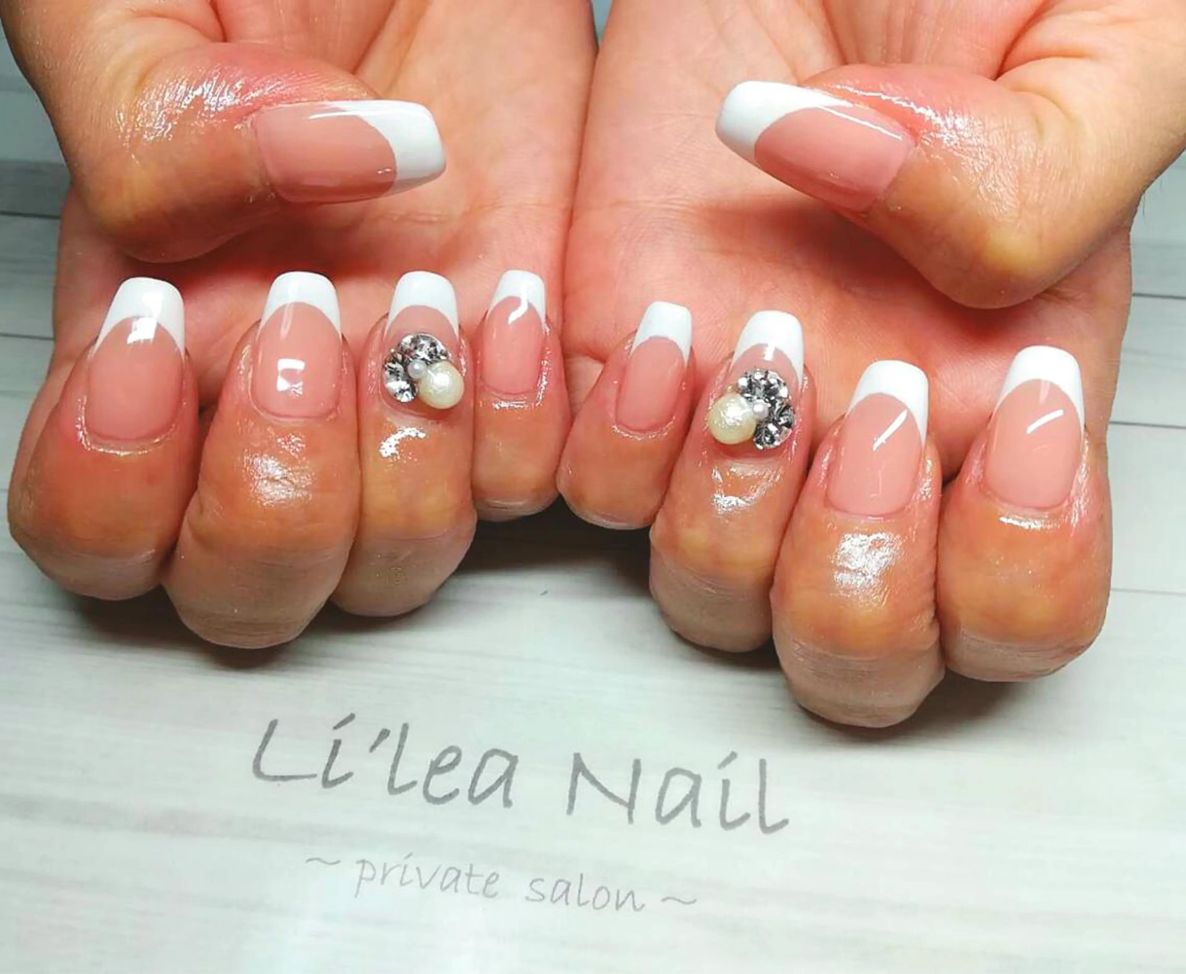 ネイル Li'leaNail AINAのネイルデザイン