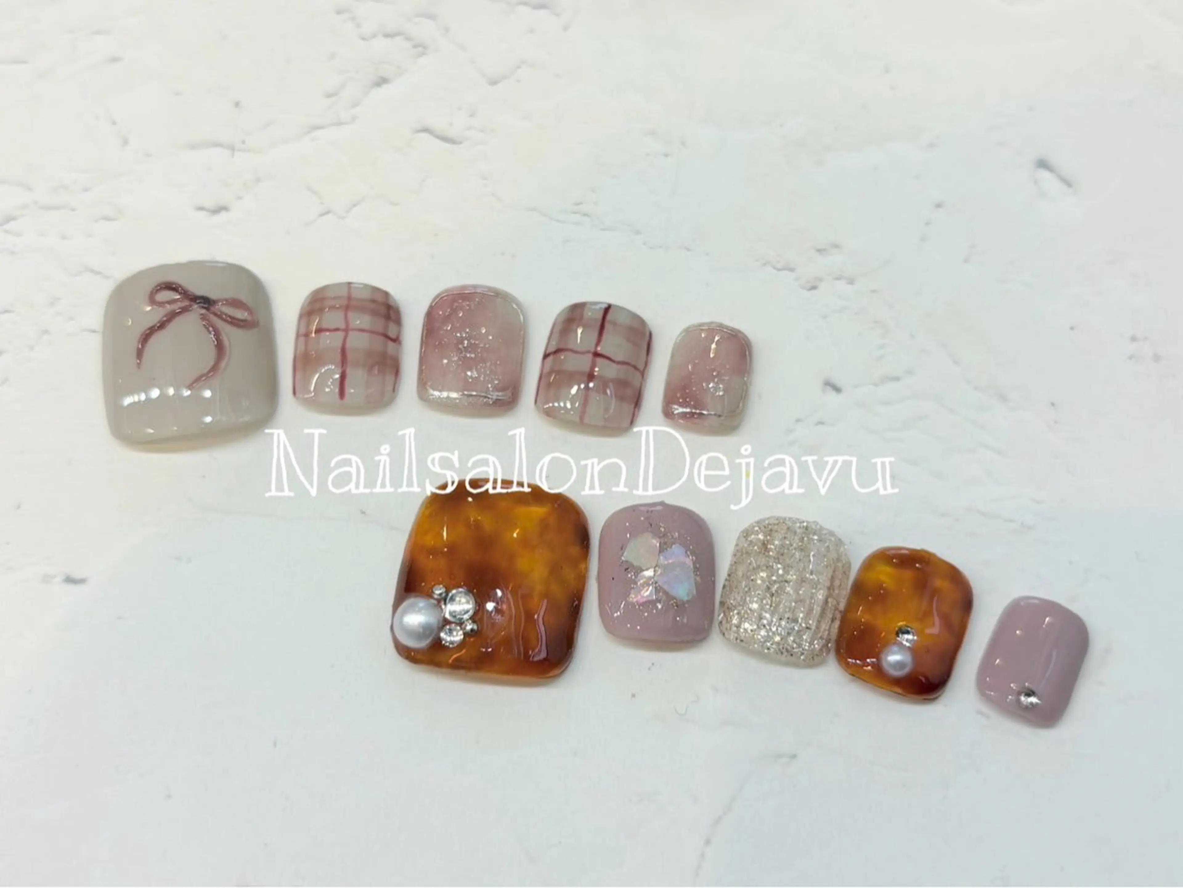 ネイル フットネイル フットネイル Nailsalon Dejavu Yokosuka所属・Nailsalon Dejavuのネイルデザイン