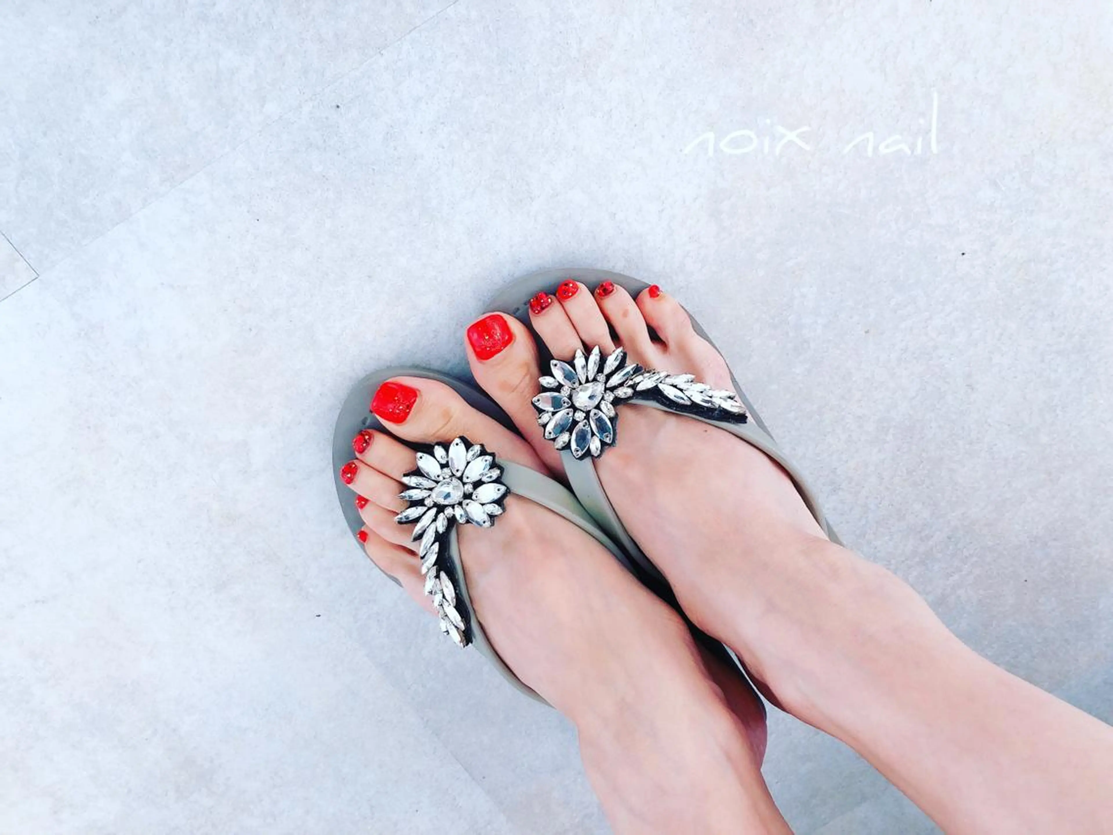 フットジェルネイル✨カラー・ラメ💅¥3990の写真