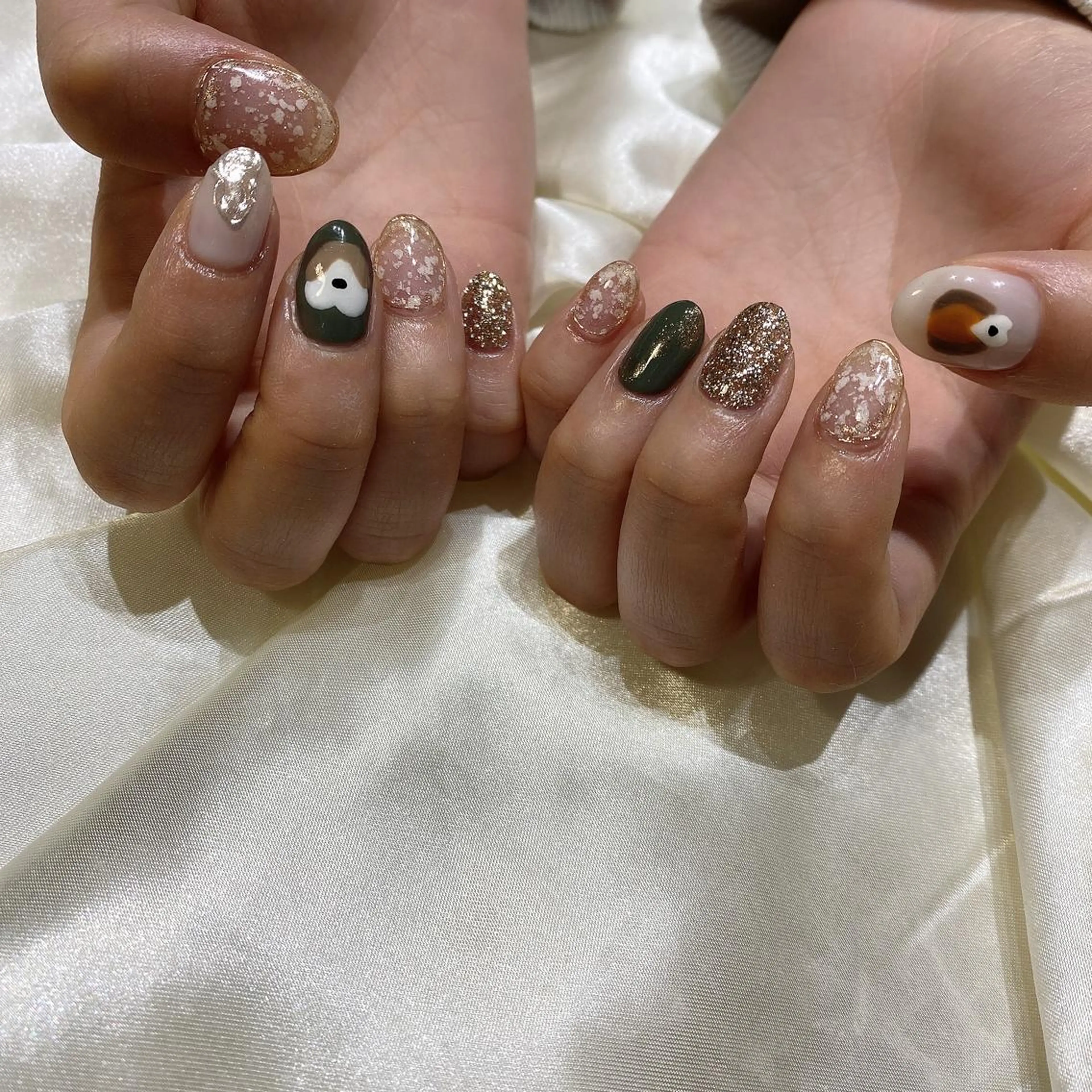 ネイル ハンドネイル 西岡 杏のネイルデザイン