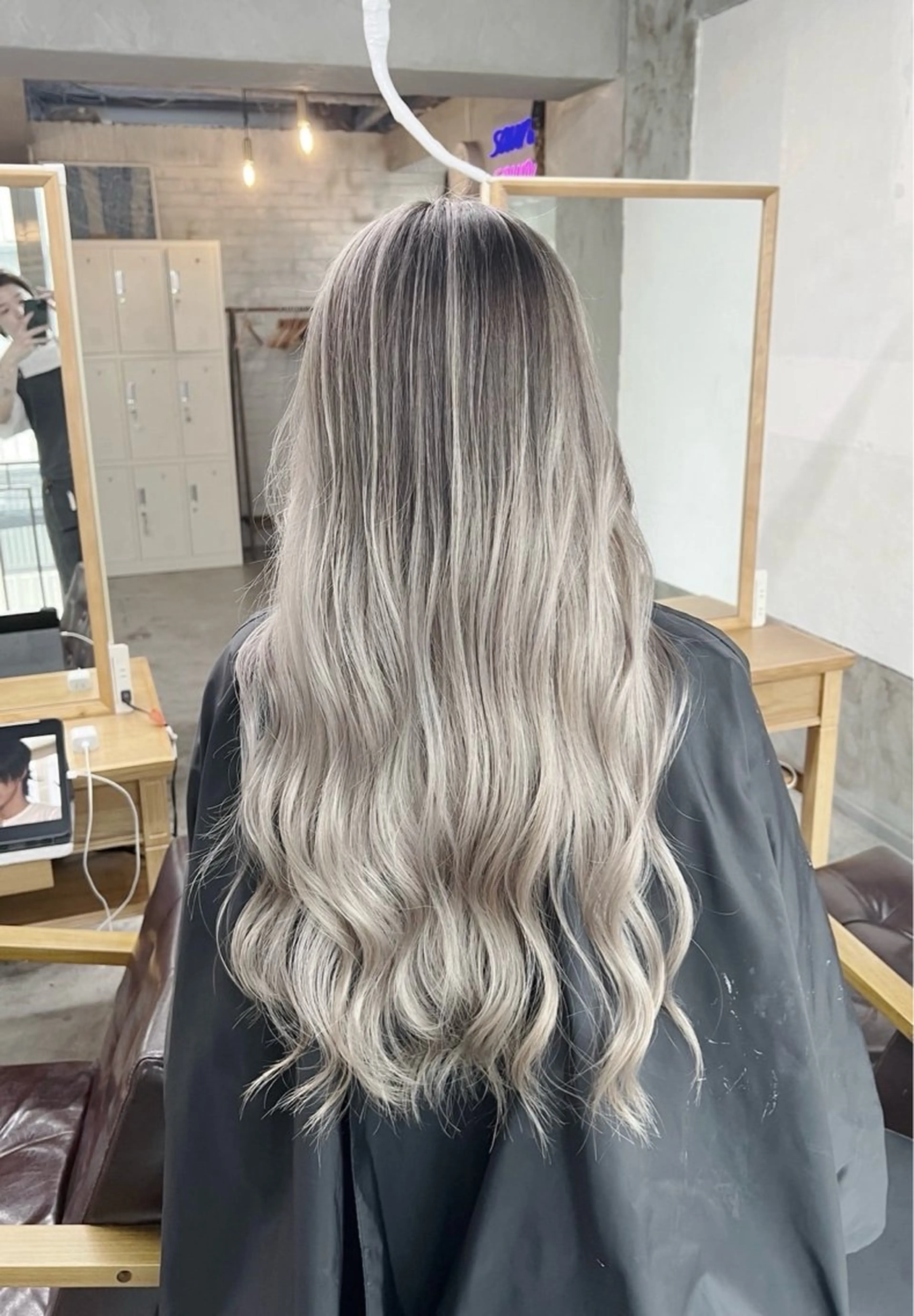 ロング カラー バレイヤージュ レイヤーカット ヘアカラー トリートメント ROBIN所属・指名数No.1 /NAOYAのヘアスタイル