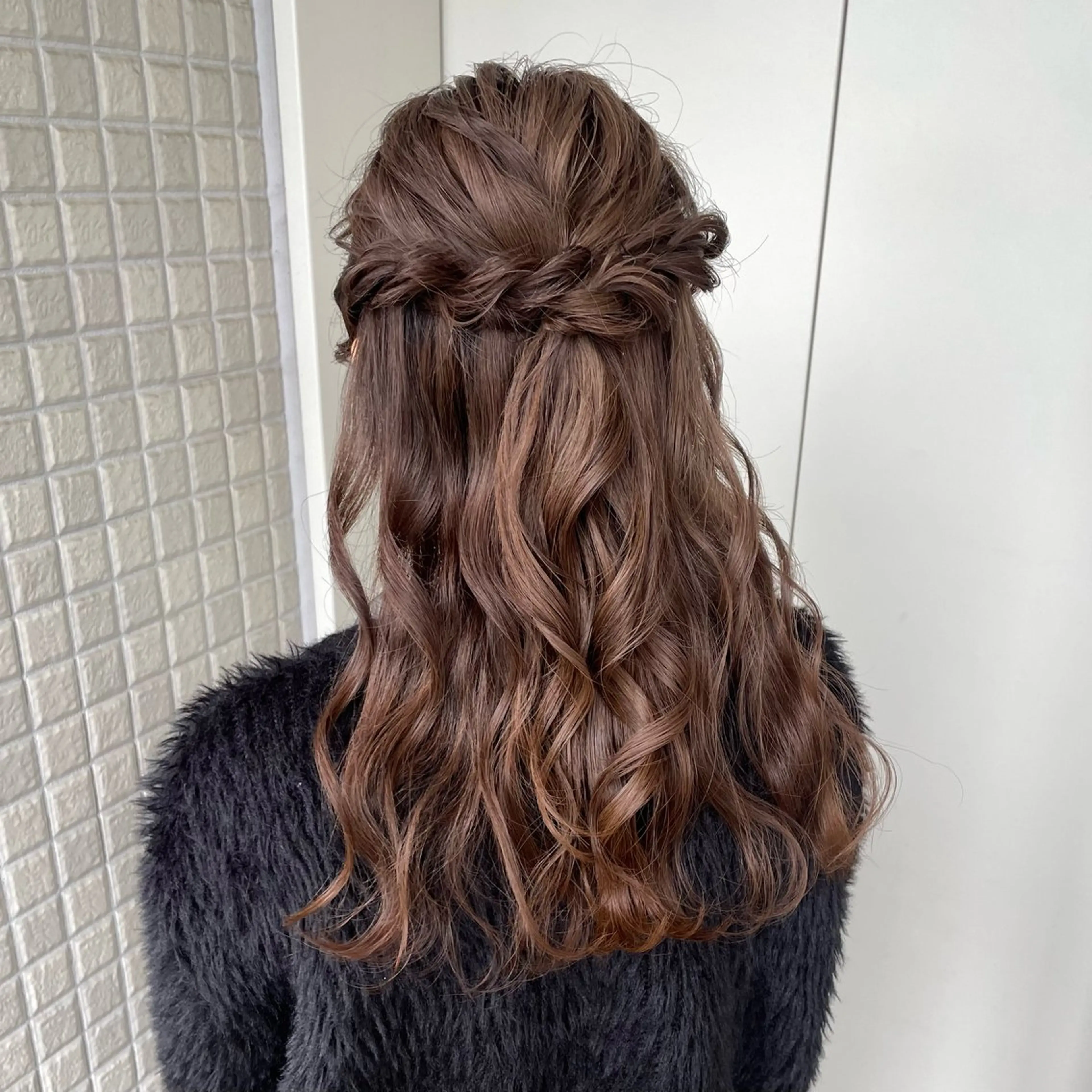 ヘアアレンジ ハーフアップ 艶カラー🪡髪質改善 アレンジ🎀airiのヘアスタイル