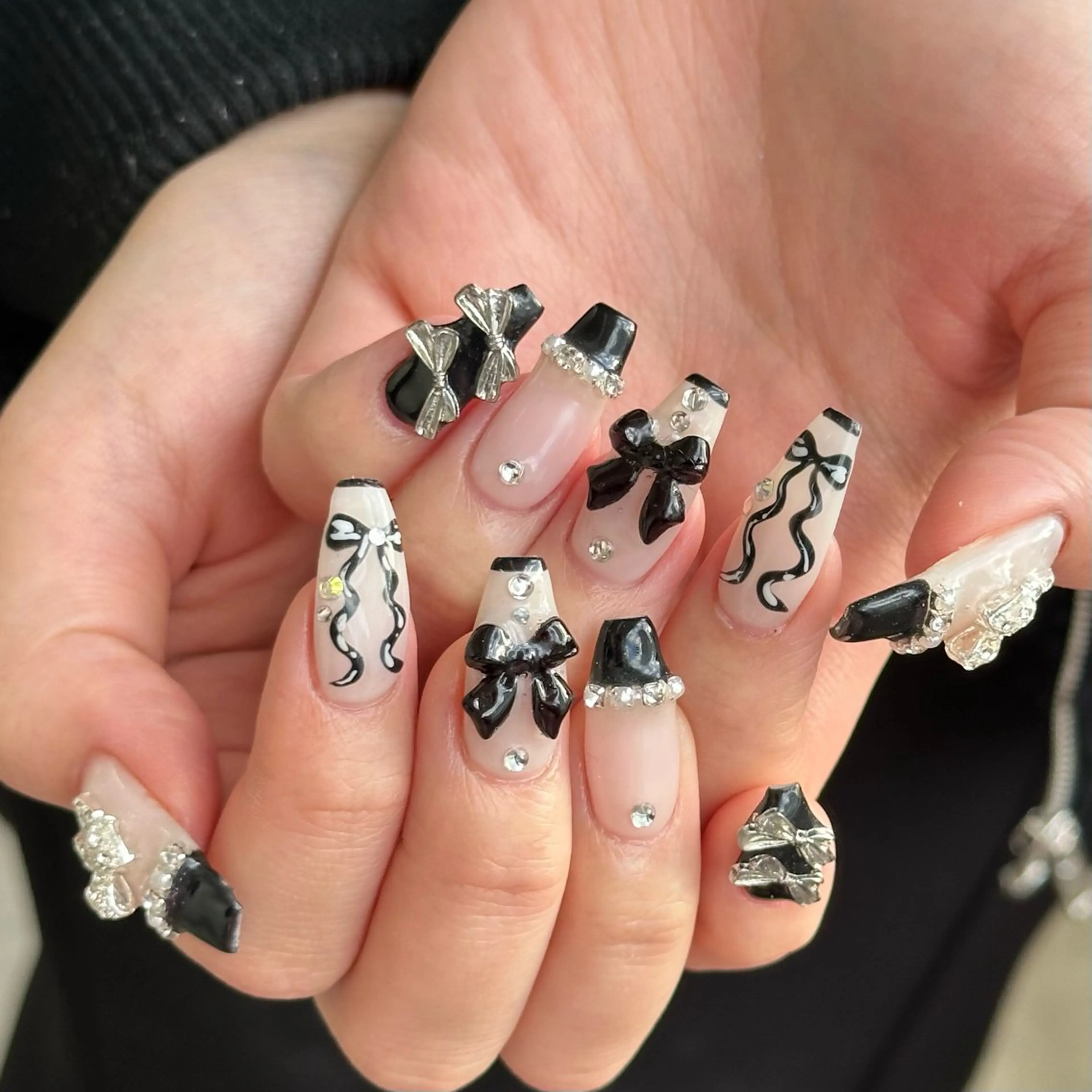 【ケア・オフ込み】パーツつけ放題10本アートコース🤍💍の写真