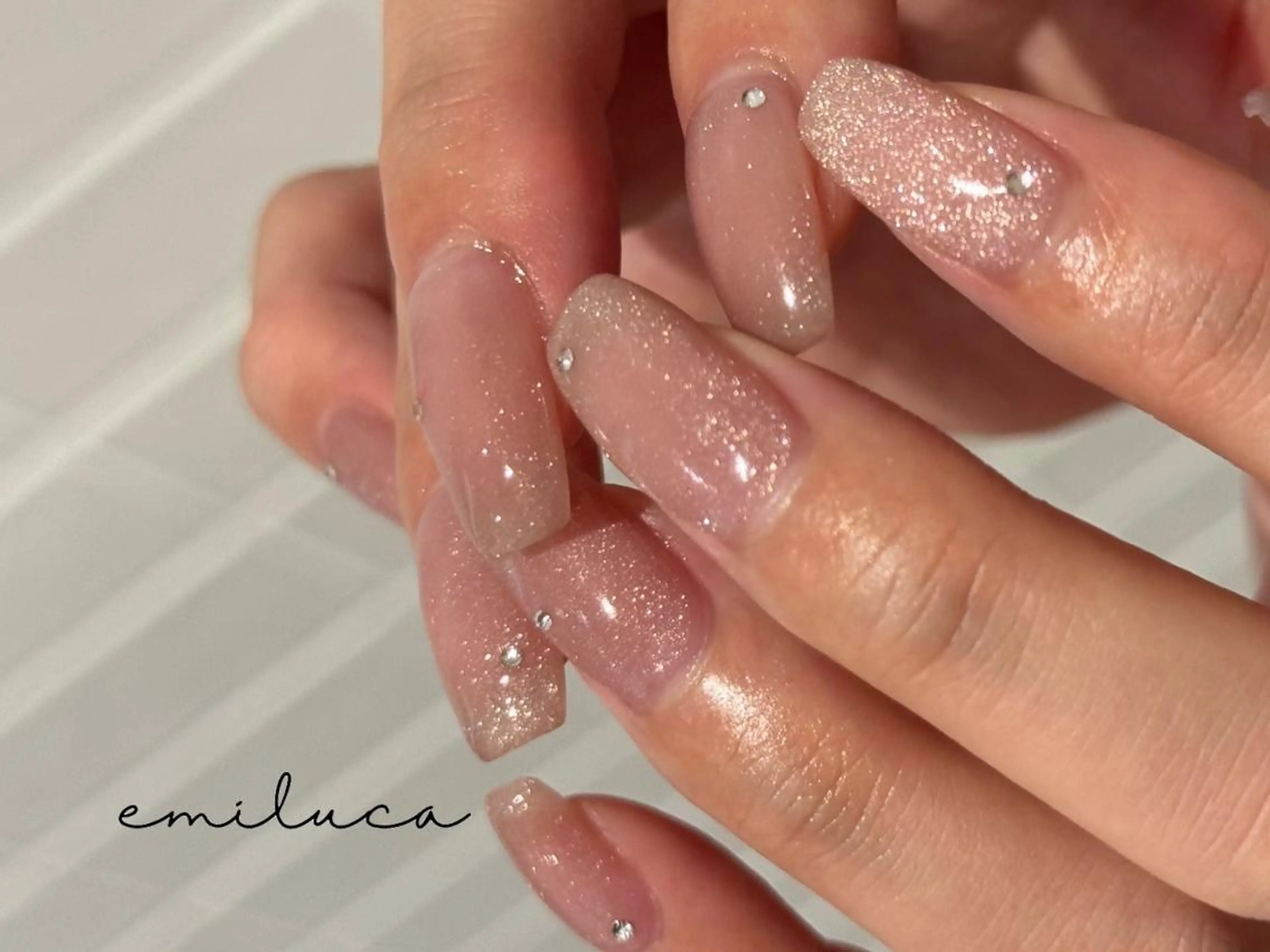 ネイル EMILUCA 本地のネイルデザイン