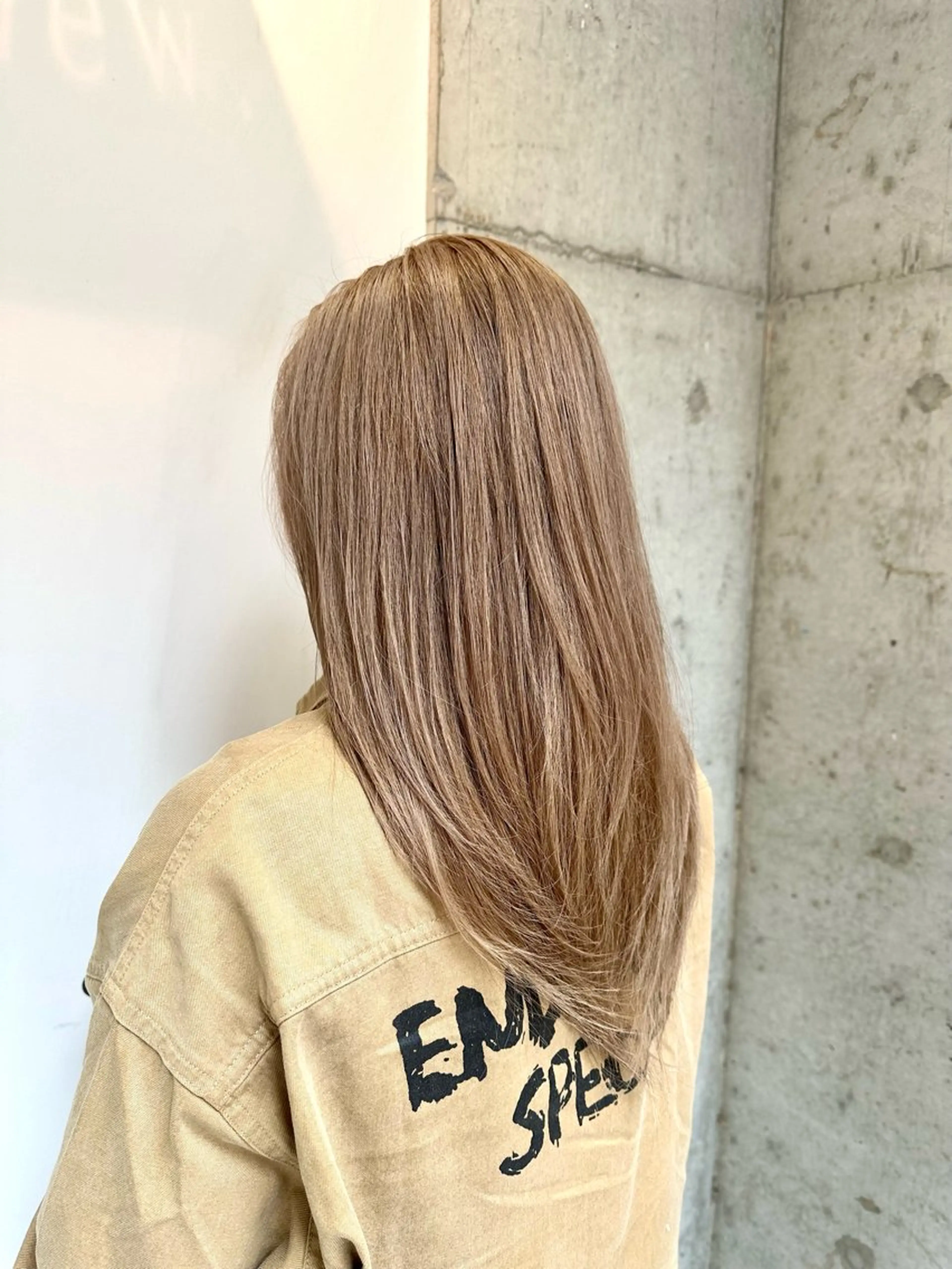 セミロング カラー ヘアカラー トリートメント 🦋ハイトーン🦋/ かのんのヘアスタイル