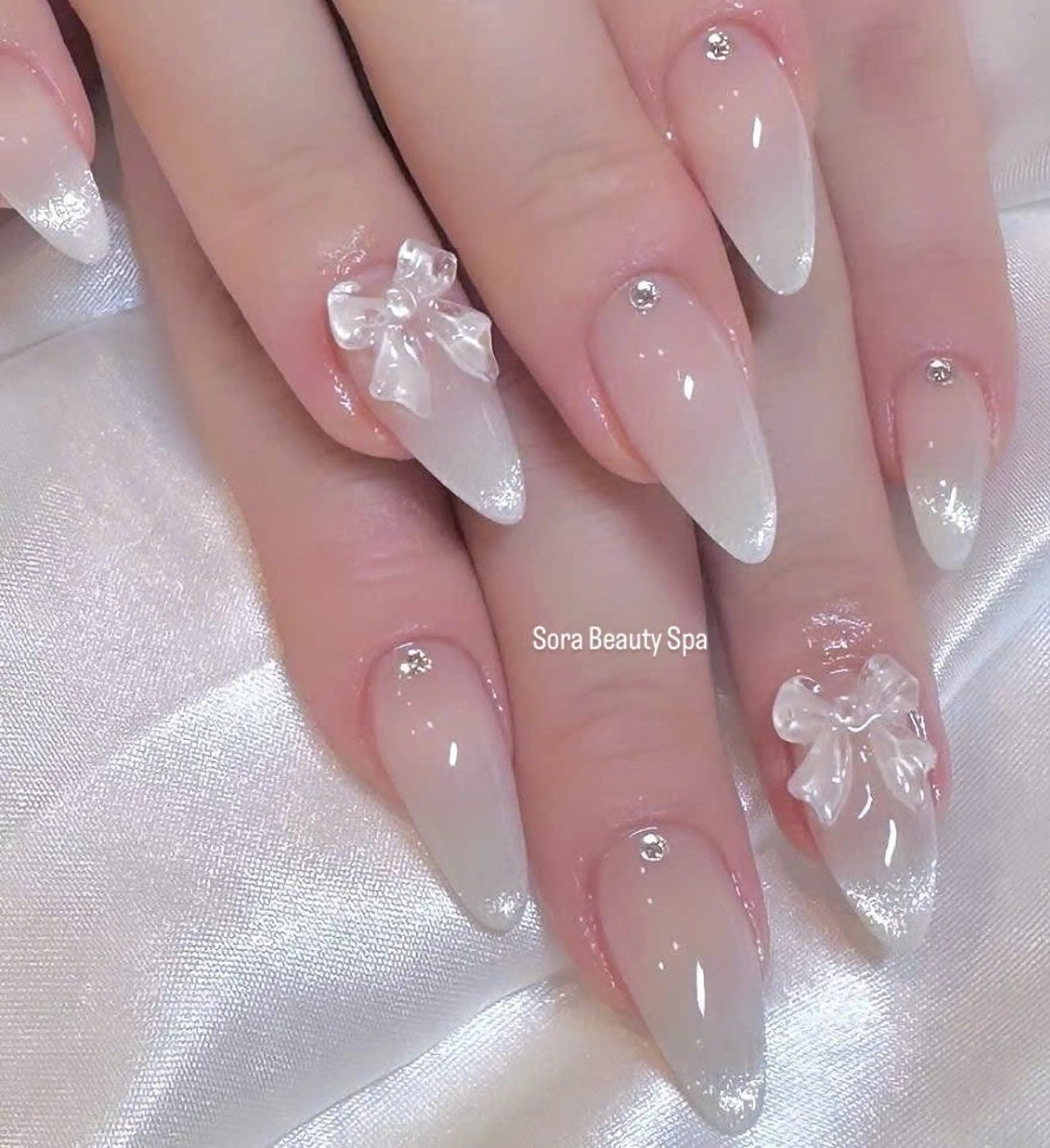 🩷マグネットフレンチネイル🧲の写真