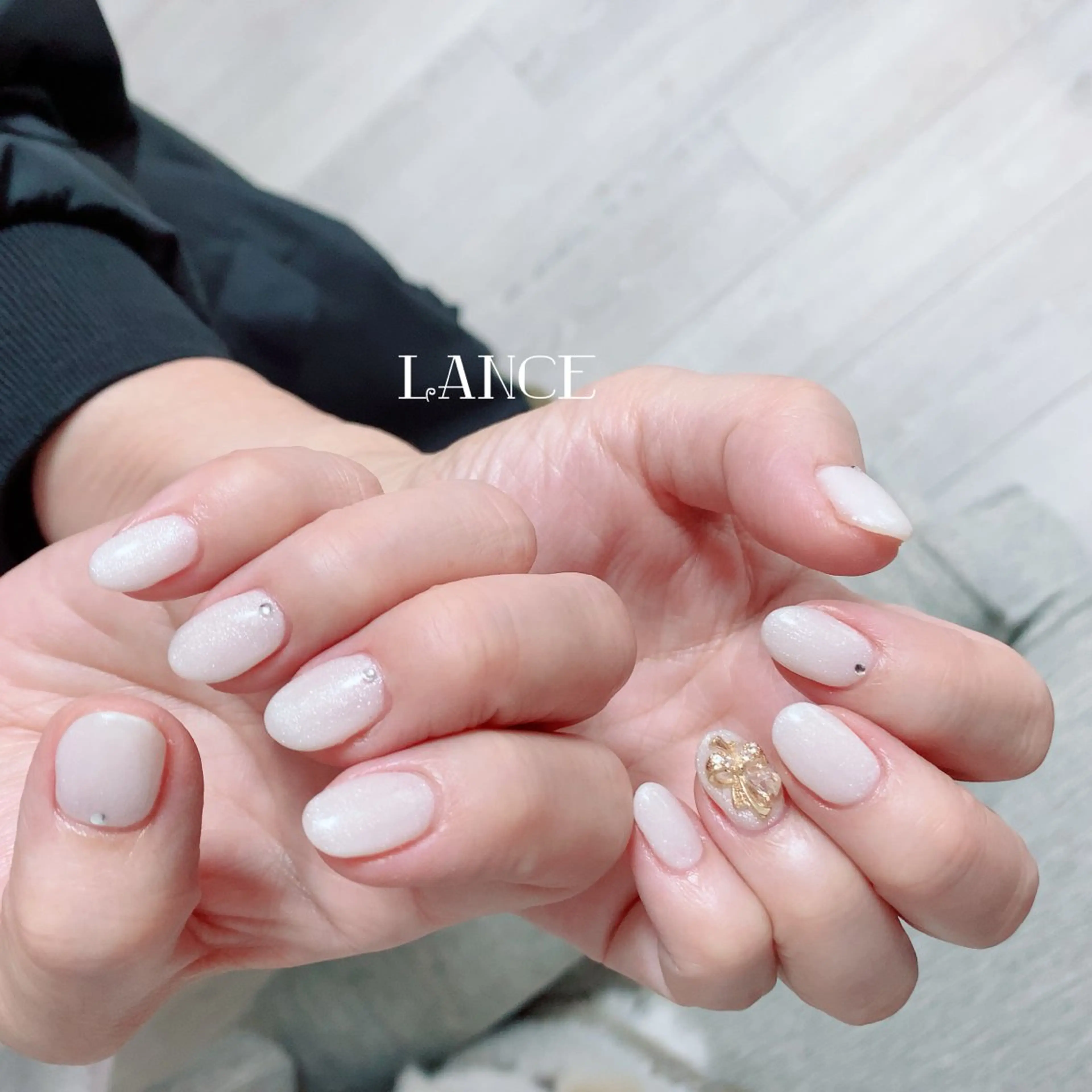 ネイル オーロラネイル フレンチネイル キラキラネイル ニュアンスネイル ピンク Lance nailのネイルデザイン
