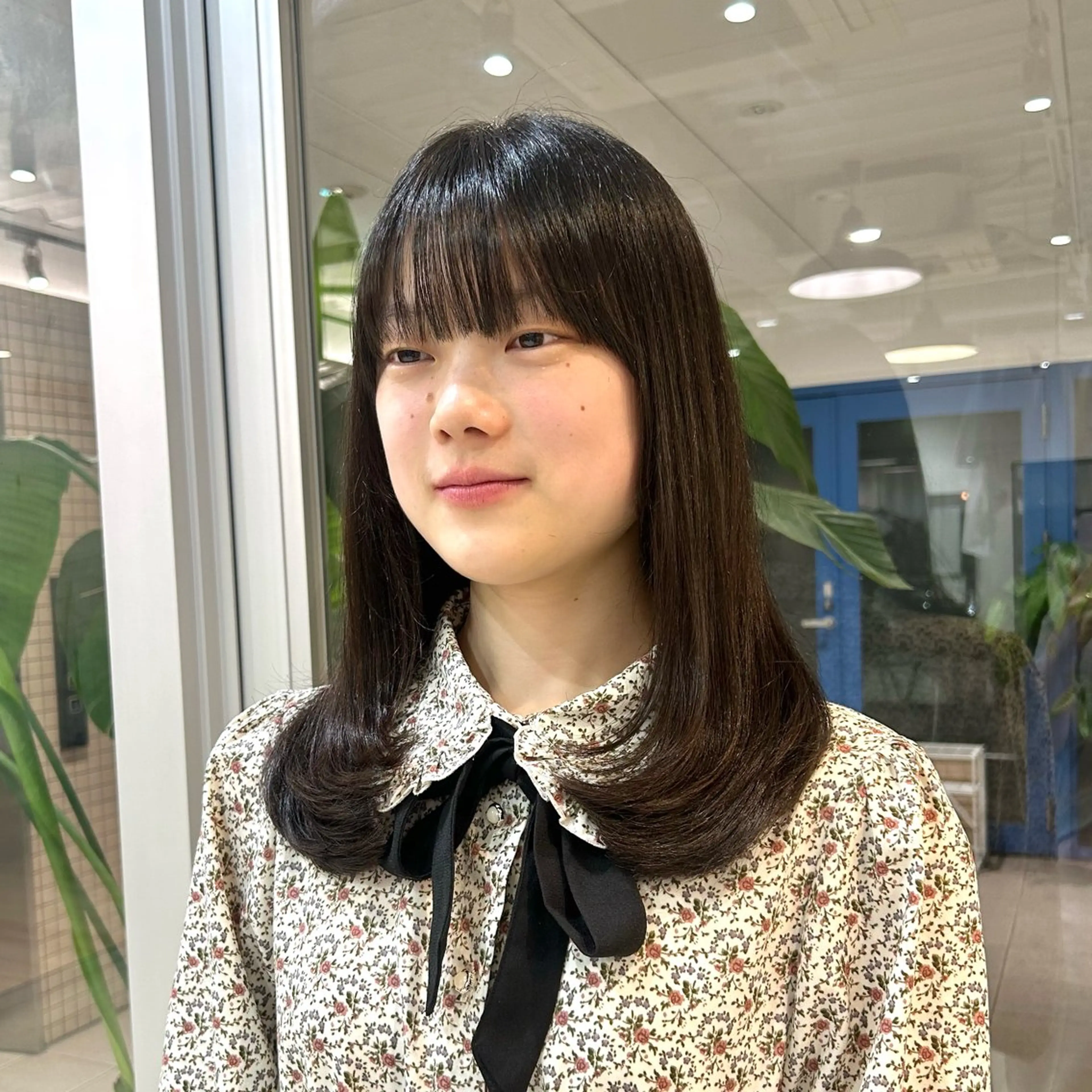 セミロング レイヤーカット 🪄レイヤーカット／ IKUMI🌙のヘアスタイル