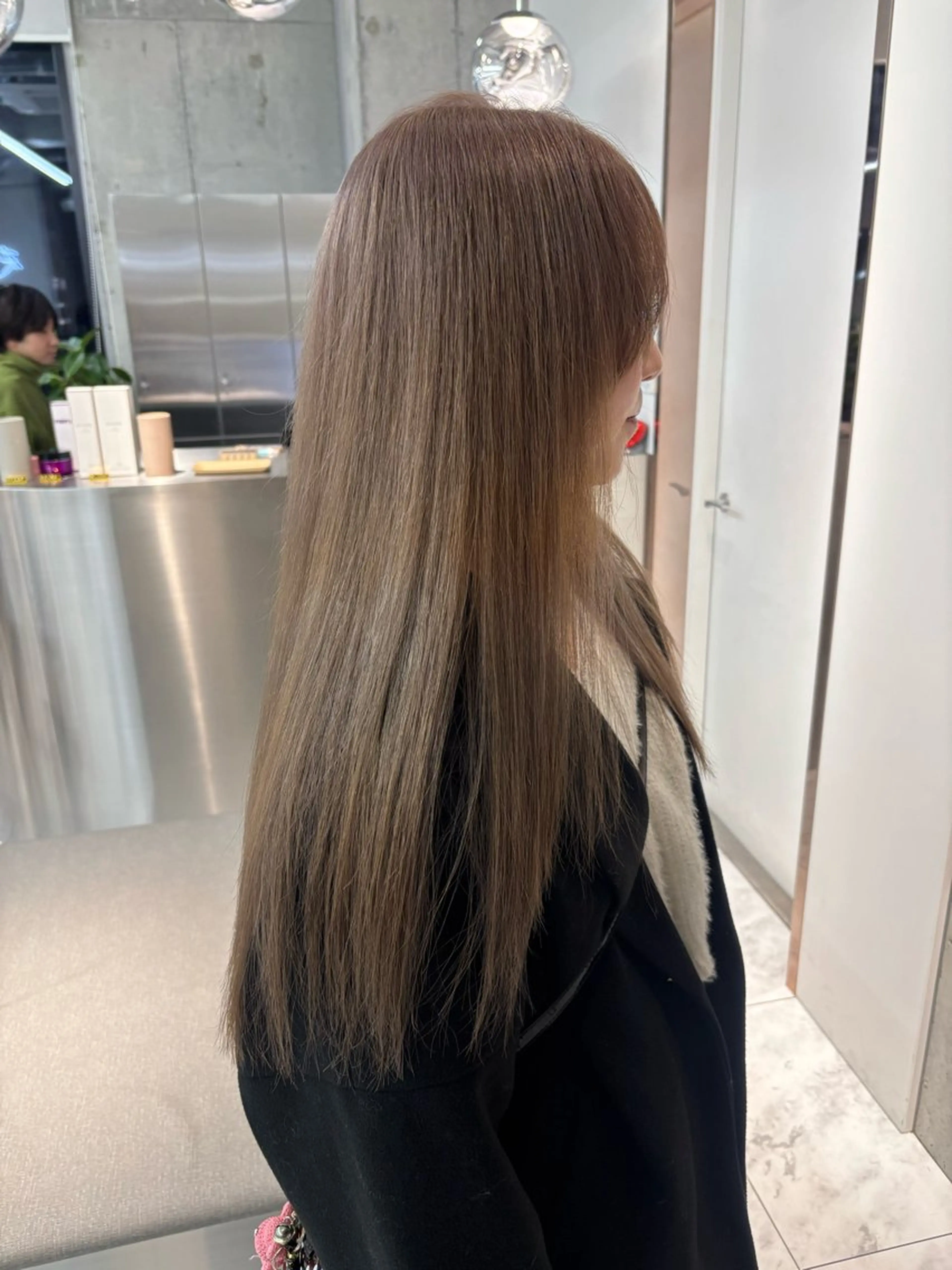 ミディアム ボブ 韓国風ヘア レイヤーカット トリートメント ヘアカラー rina／ベージュ ワンホン/韓国ヘアのヘアスタイル